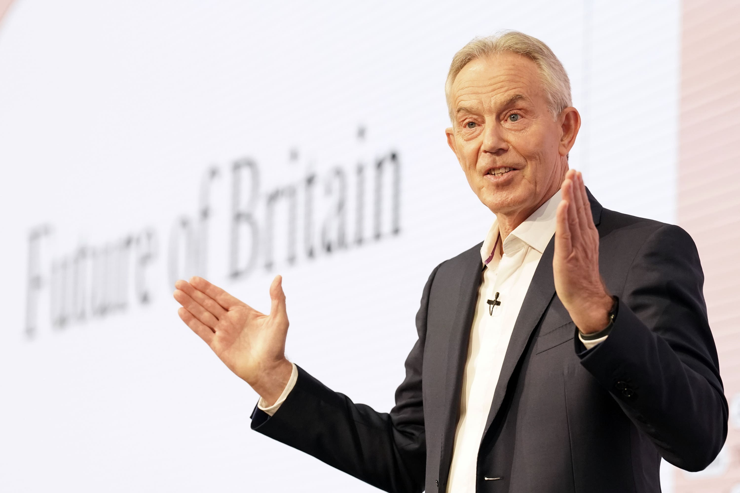 Sir Tony Blair has issued warning over the rise of the far right and the far left