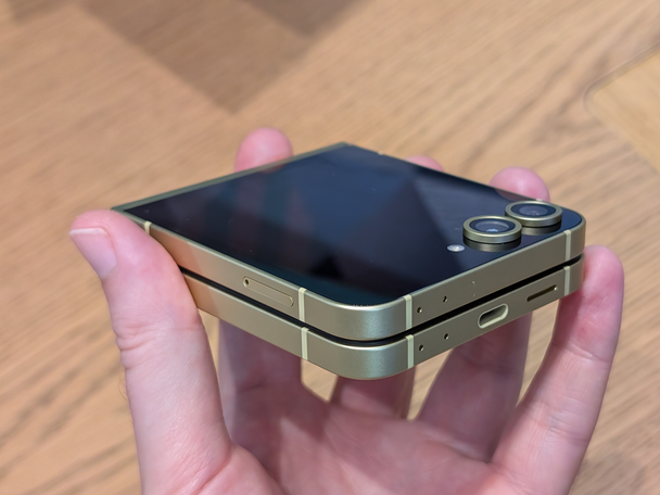 Samsung Galaxy Z Flip 6 IndyBest review