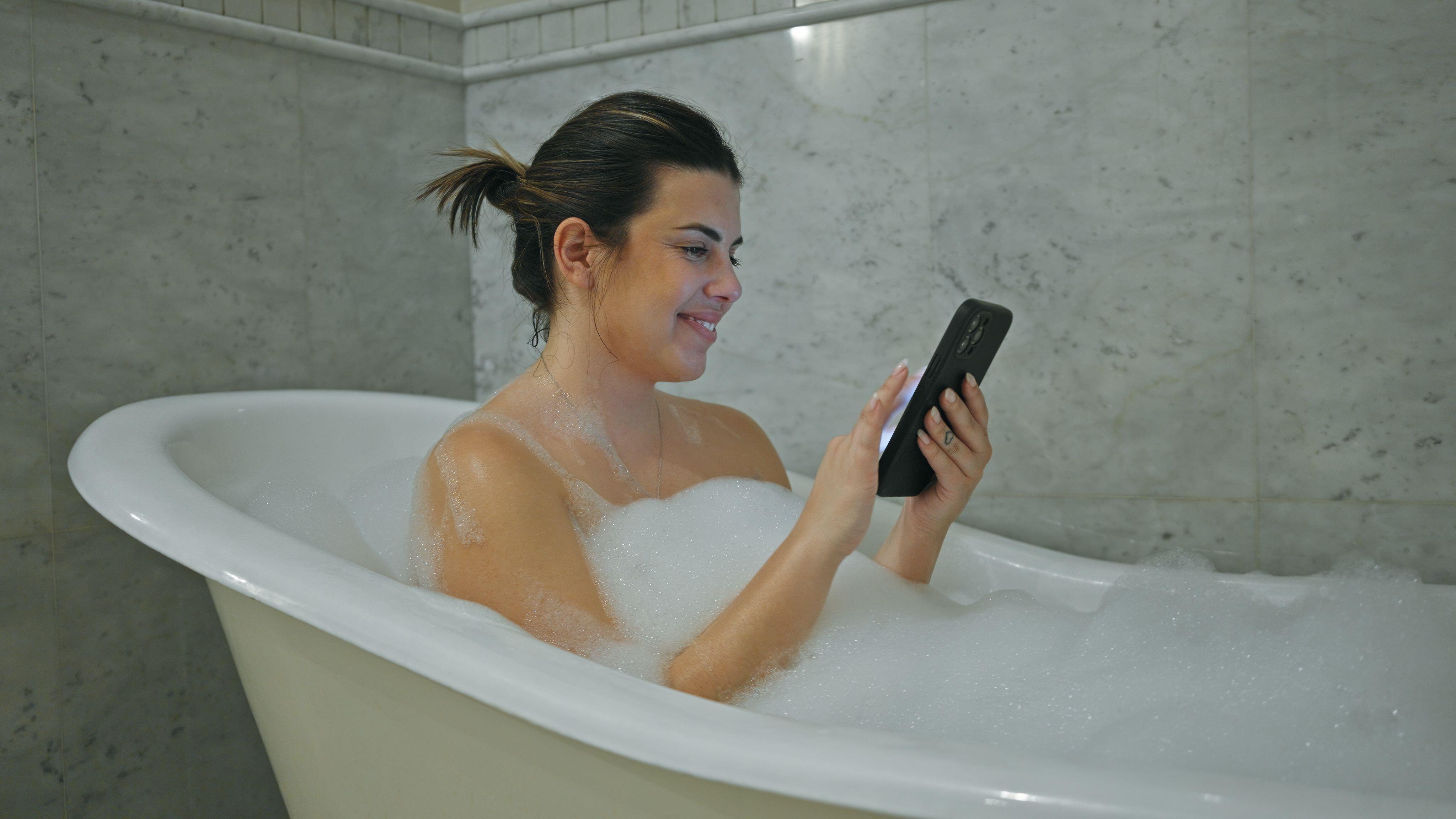 It’s probably best to keep your smartphone away from the bath