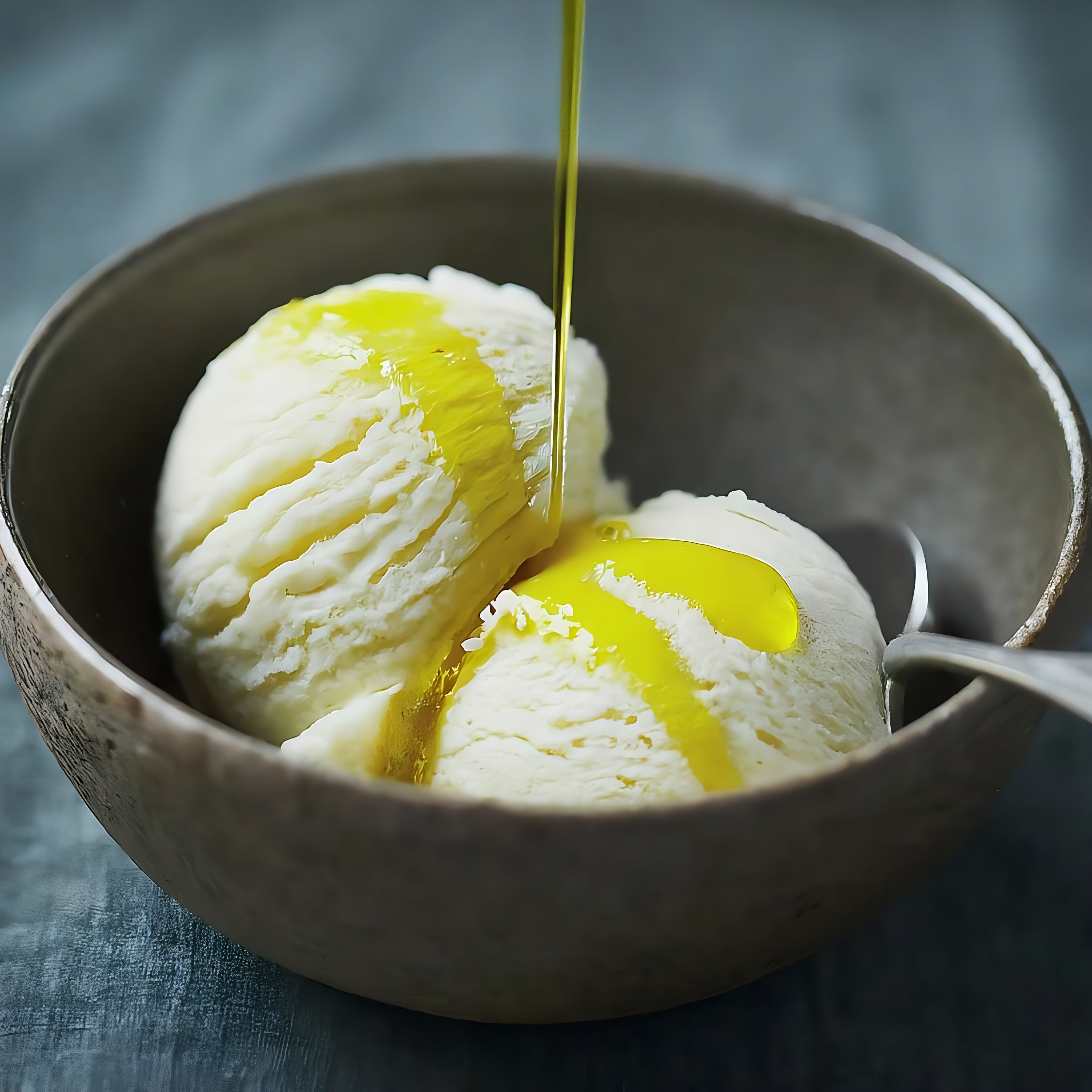 Dual Lipa has extolled the merits of adding olive oil to ice cream