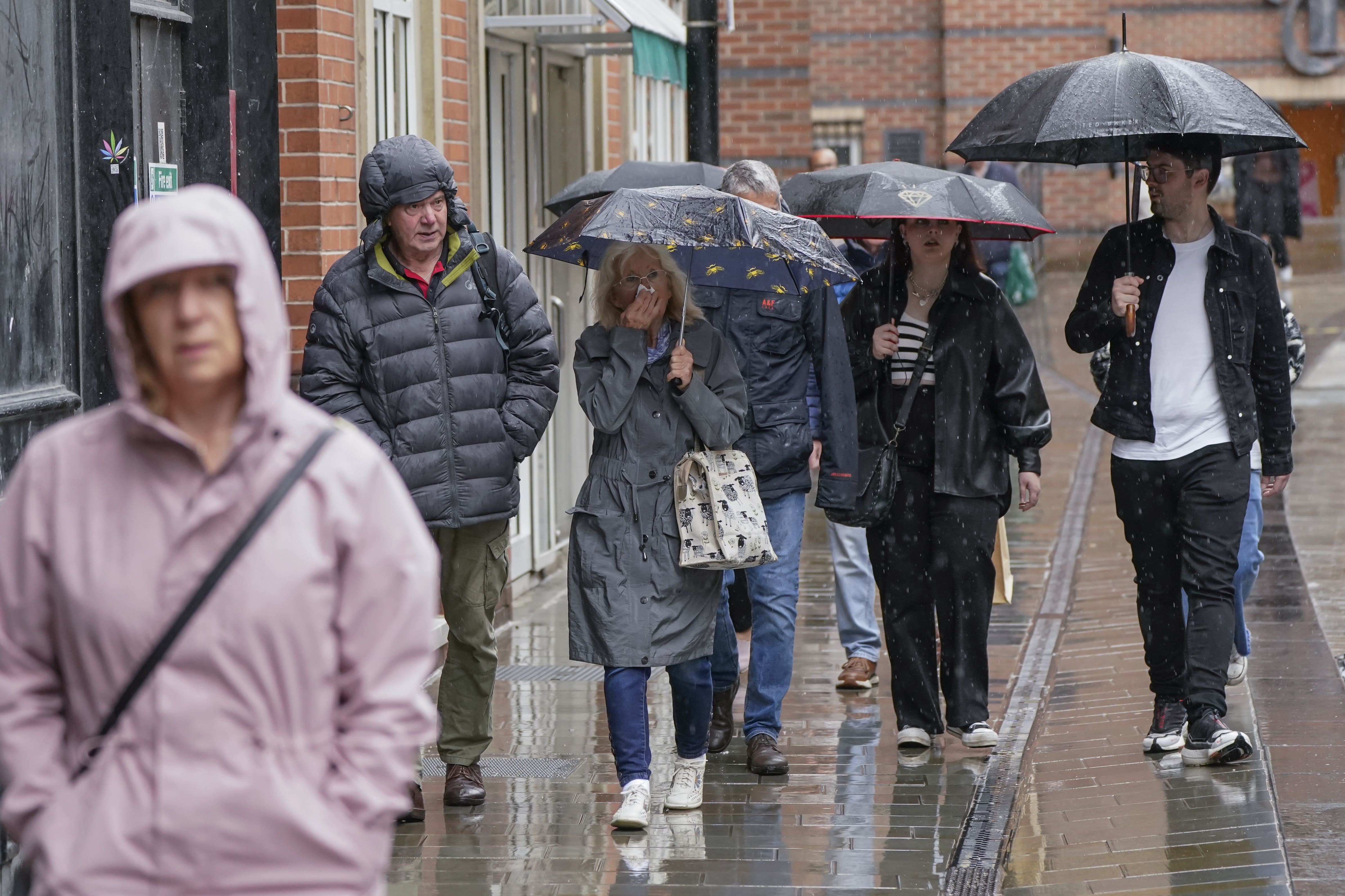 The forecaster has announced a yellow weather warning for thunderstorms from 1pm to 9pm on Friday, the forecaster has warned.