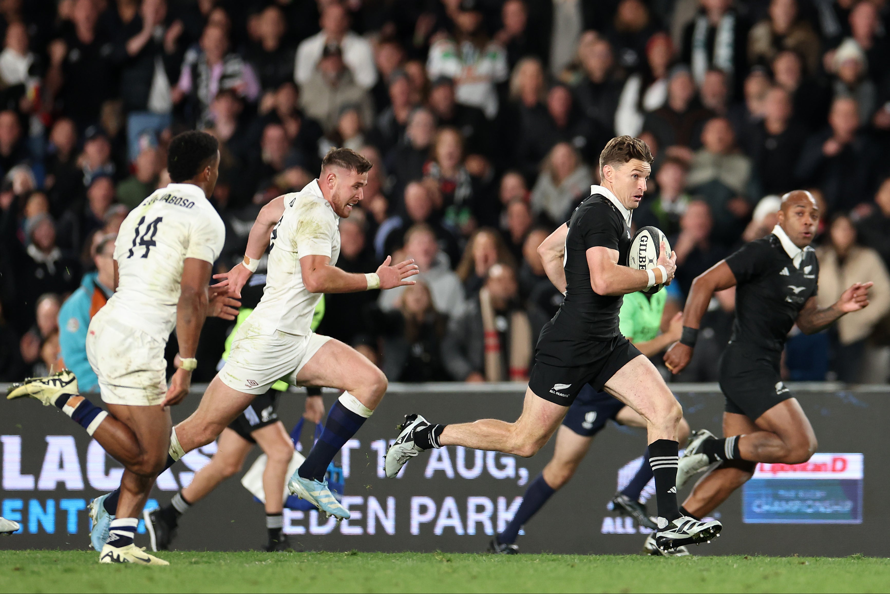 Beauden Barrett helped swing the contest New Zealand’s way