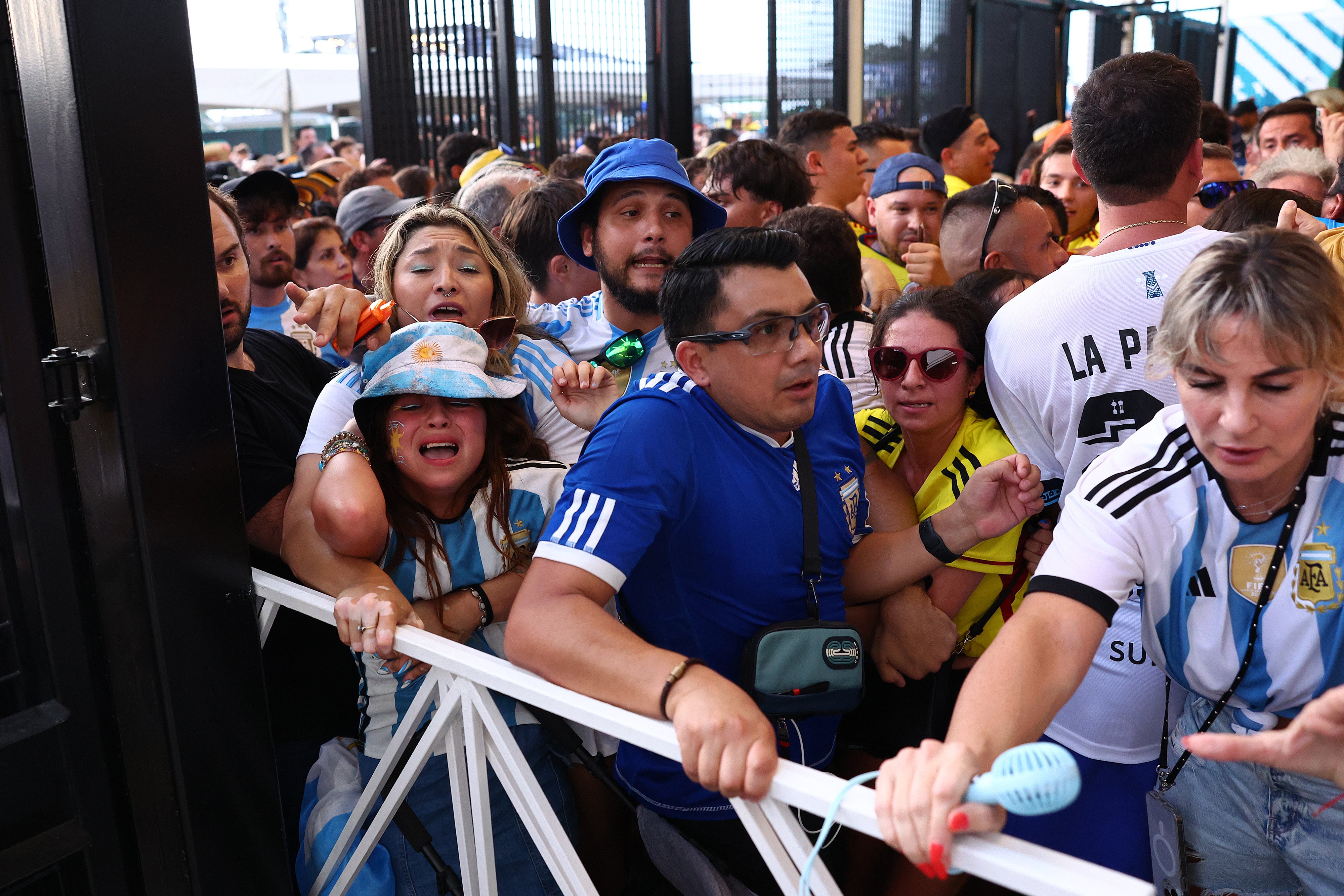 Fans try to enter the stadium to watch the Copa America 2024 final