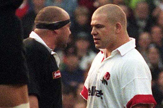 Norm Hewitt (left) and Richard Cockerill square up during the haka (John Giles/PA)