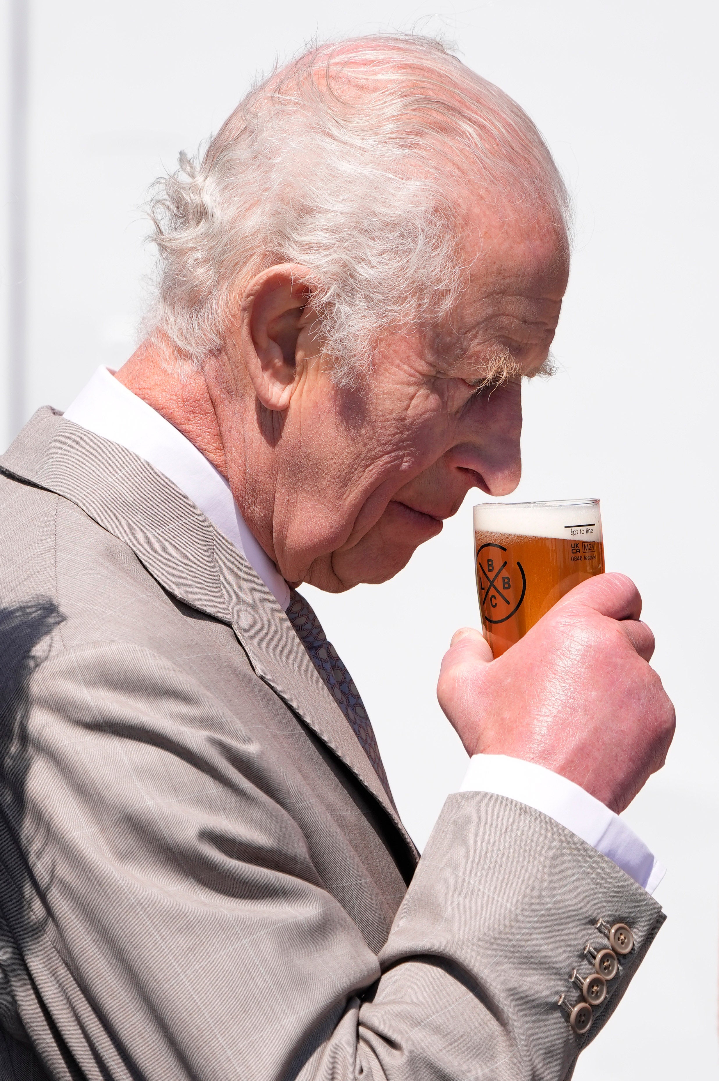 King Charles had the chance to smell the ‘Charles’ beer on Guernsey.