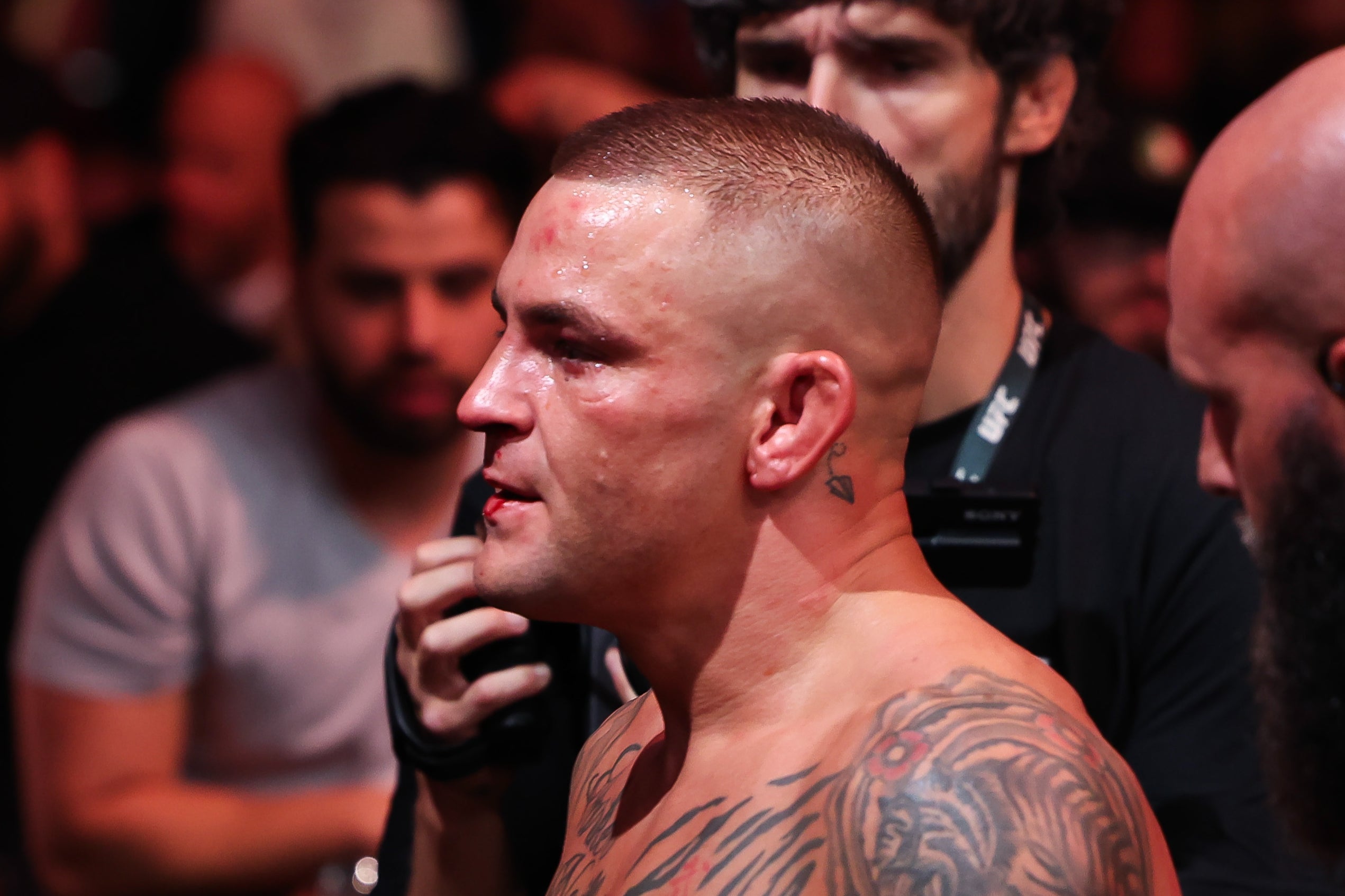 Dustin Poirier before challenging Islam Makhachev at UFC 302 in June