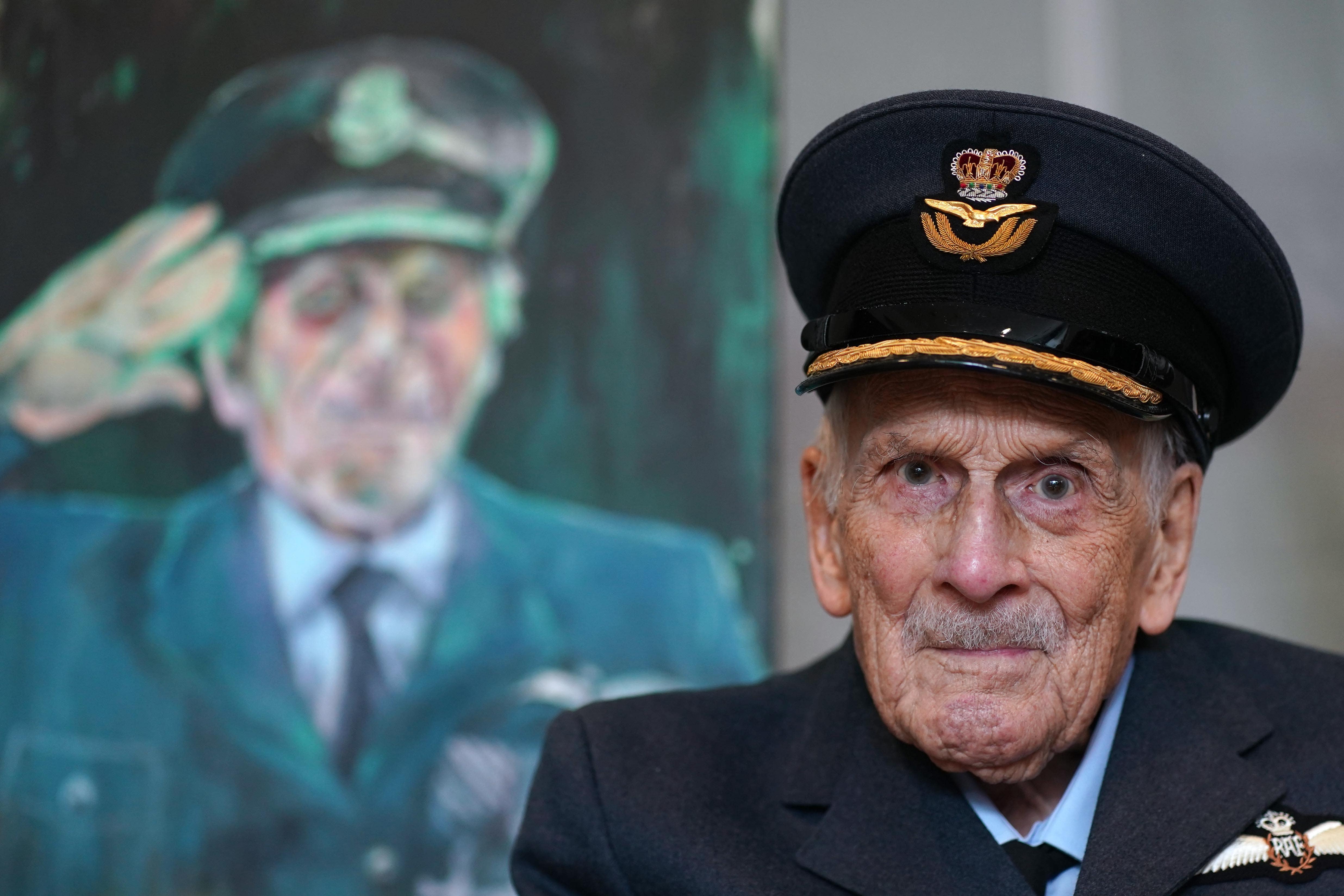 The last known Battle of Britain pilot, Group Captain John ‘Paddy’ Hemingway (Brian Lawless/PA)