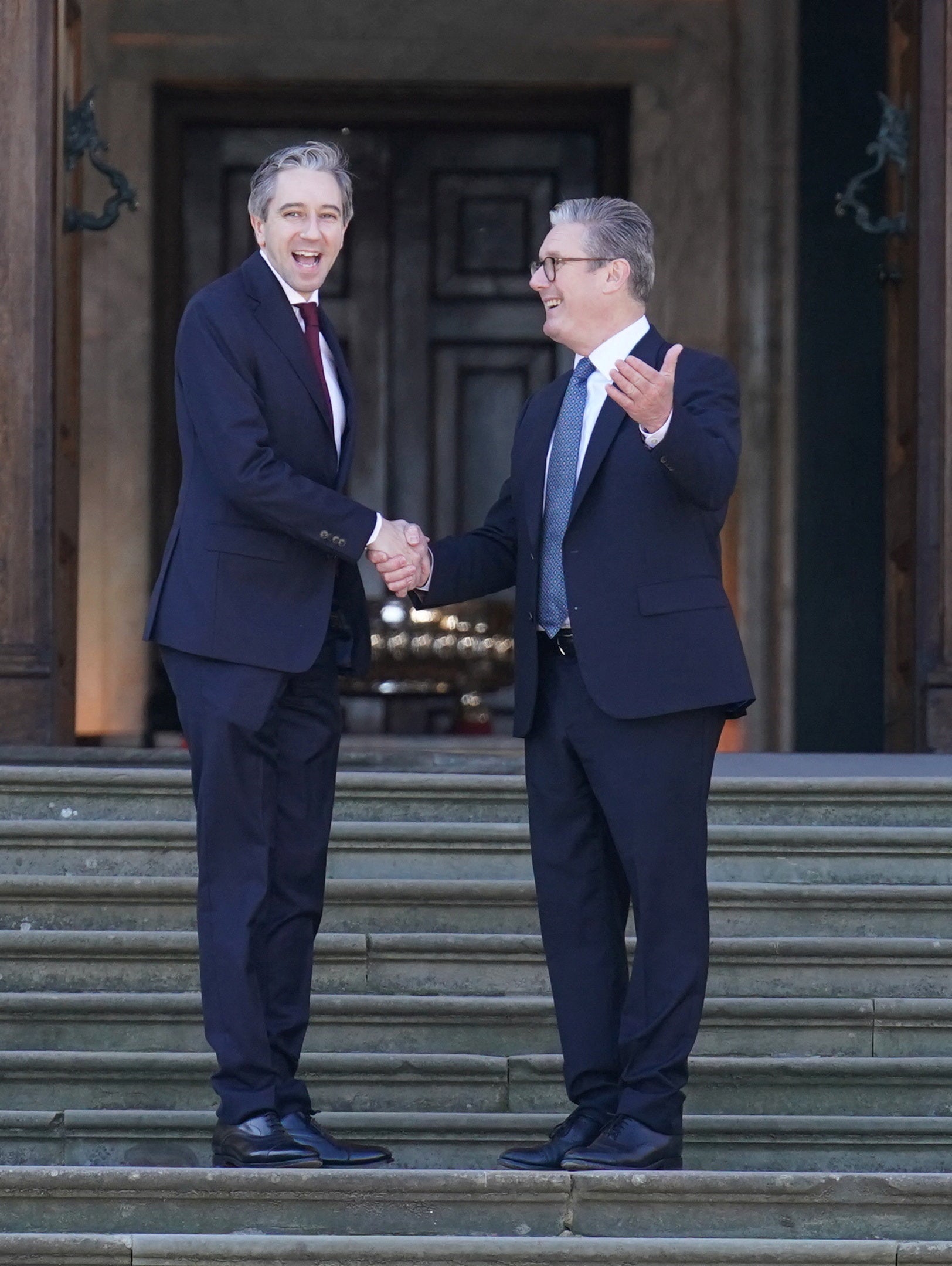 Starmer greets Harris at Blenheim Palace prior to the summit