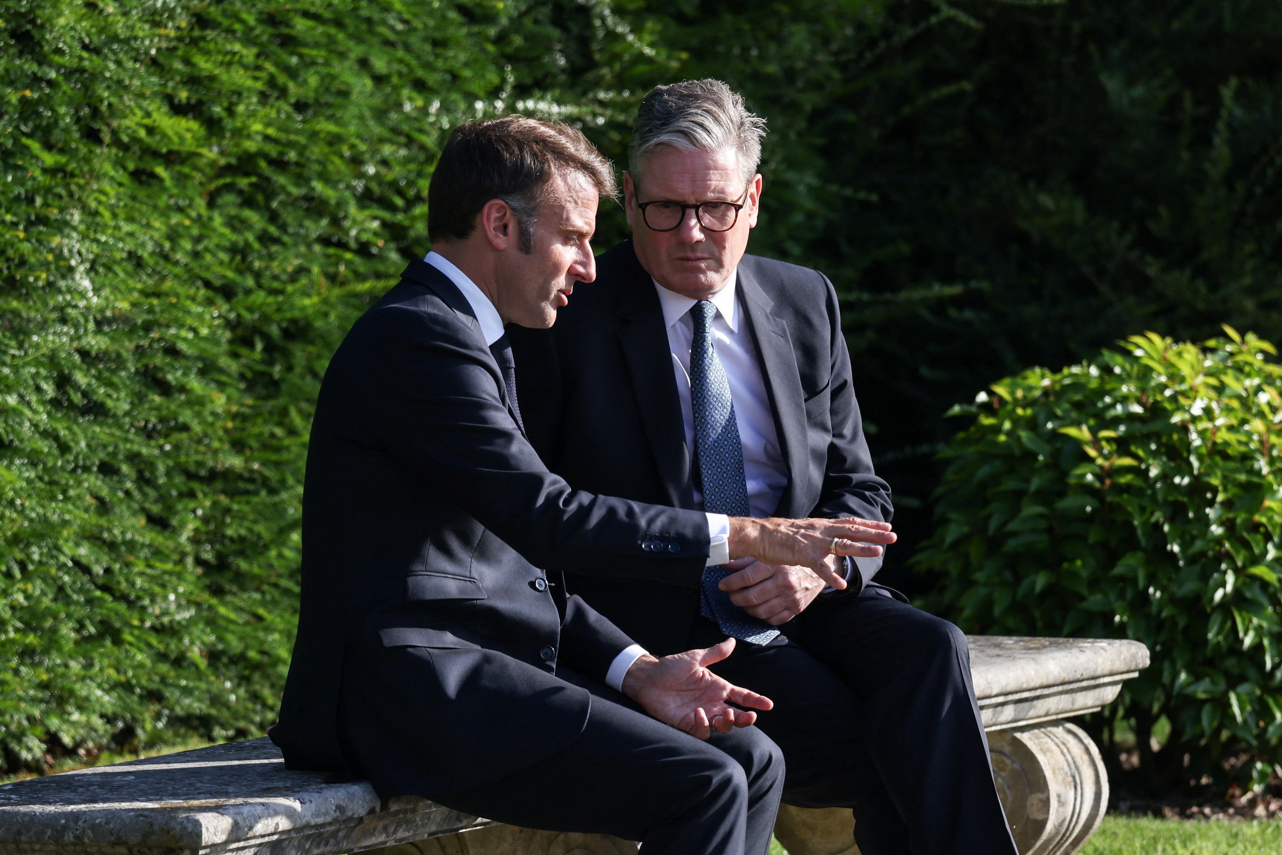 Prime Minister Sir Keir Starmer (right) and President of France Emmanuel Macron at the EPC summit (Hollie Adams/PA)