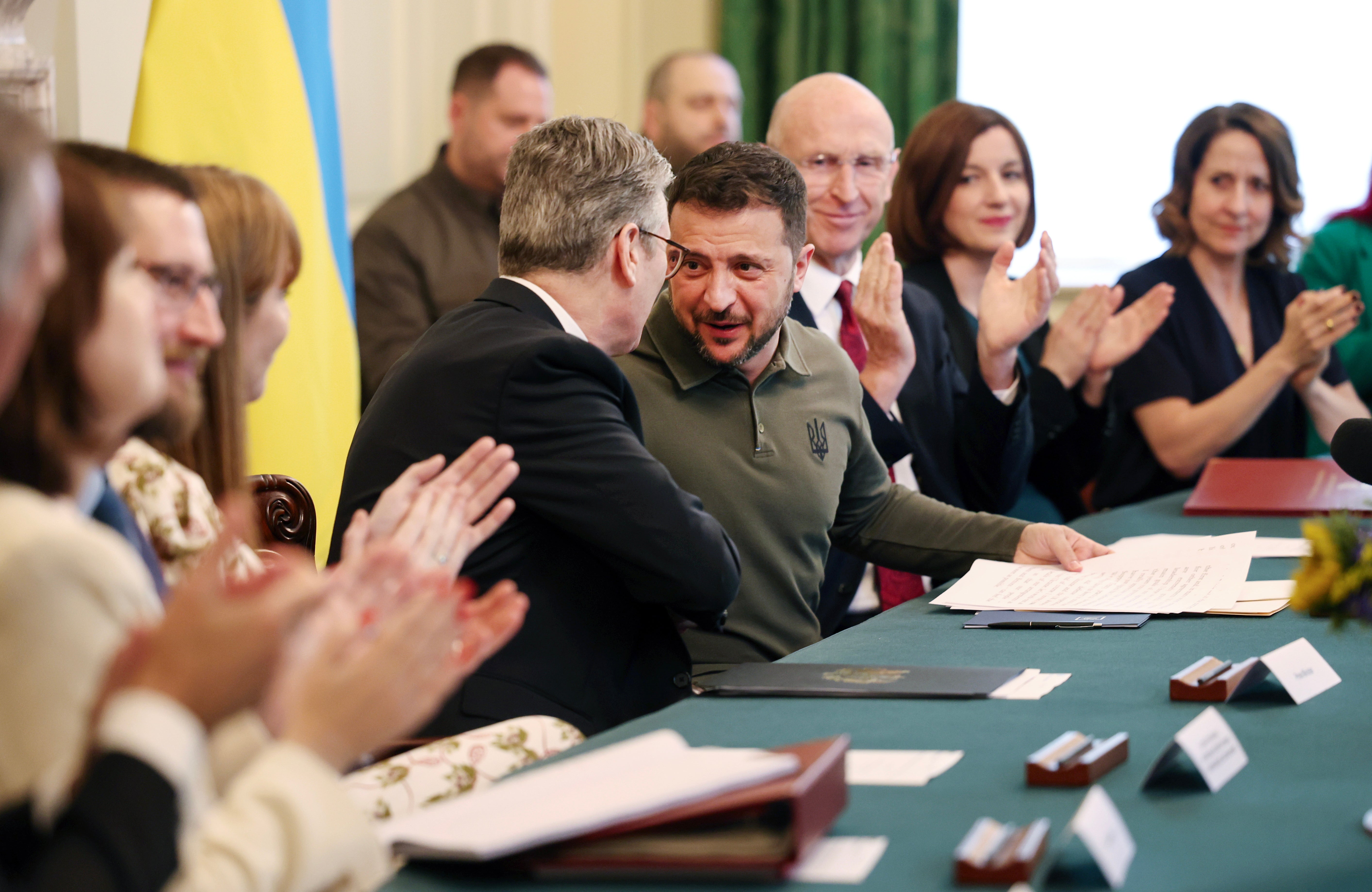 Zelensky addresses the cabinet in Downing Street