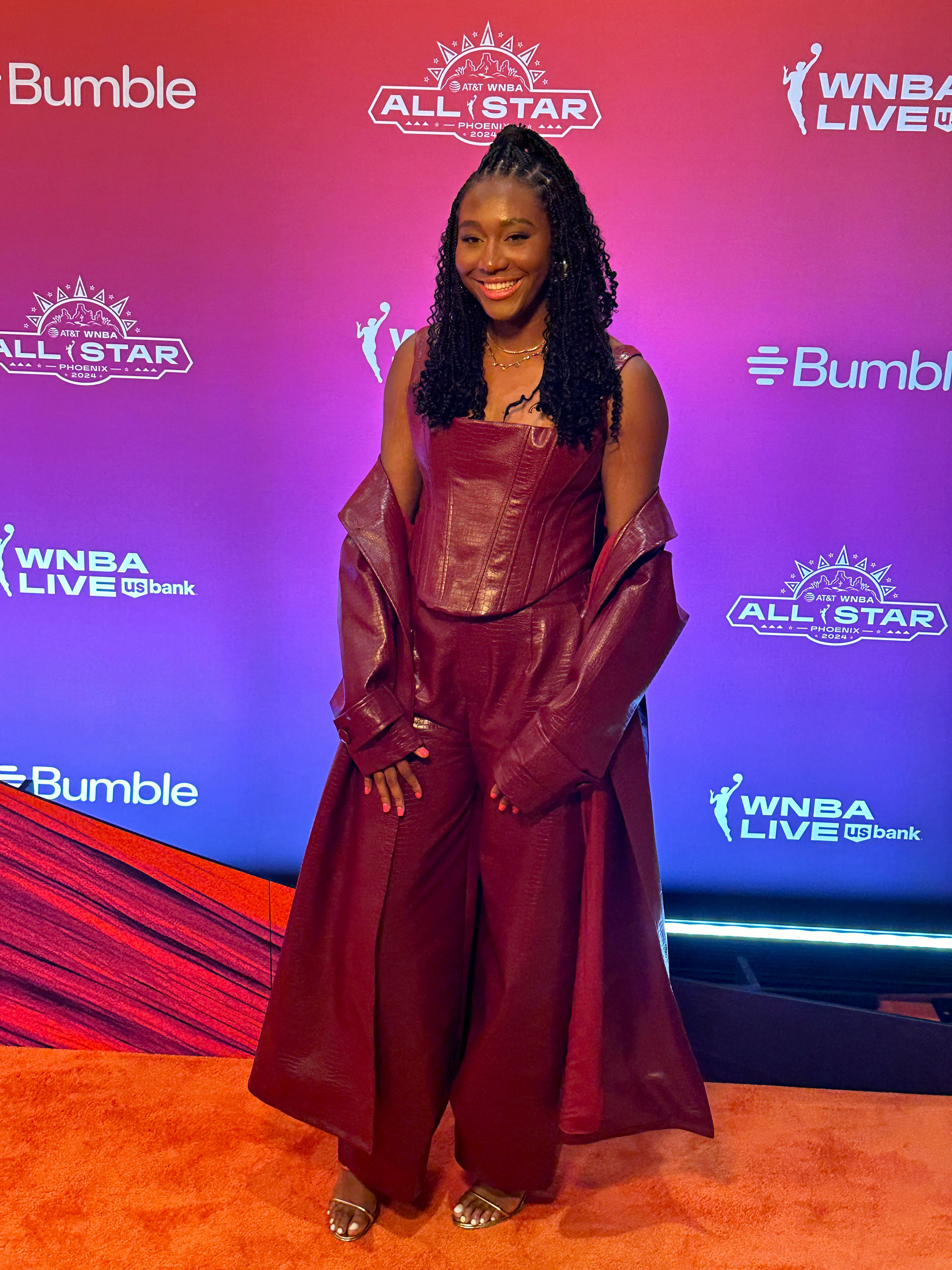WNBA All-Star Tunnel Fits Basketball