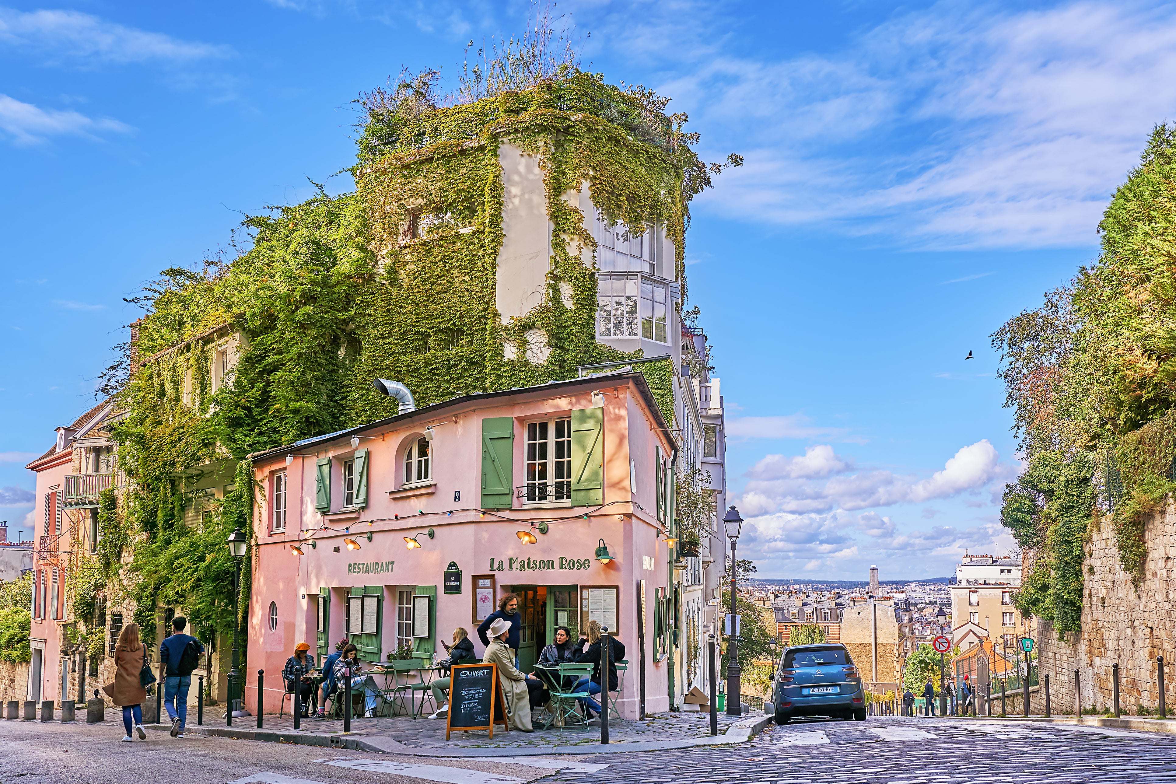 The Rue des Saules in Montmartre is picture-perfect Paris