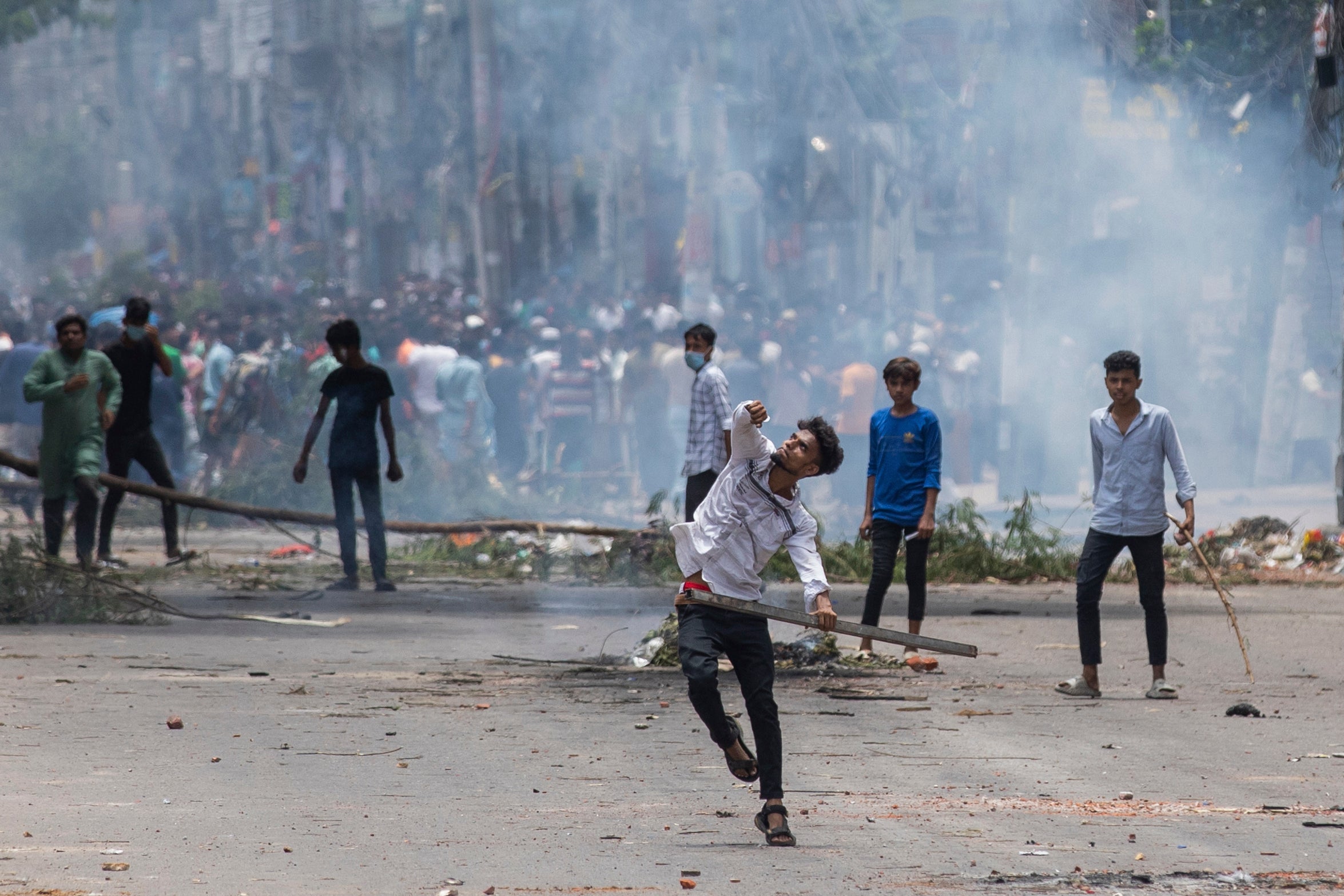 Protesting students clash with police in Bangladesh