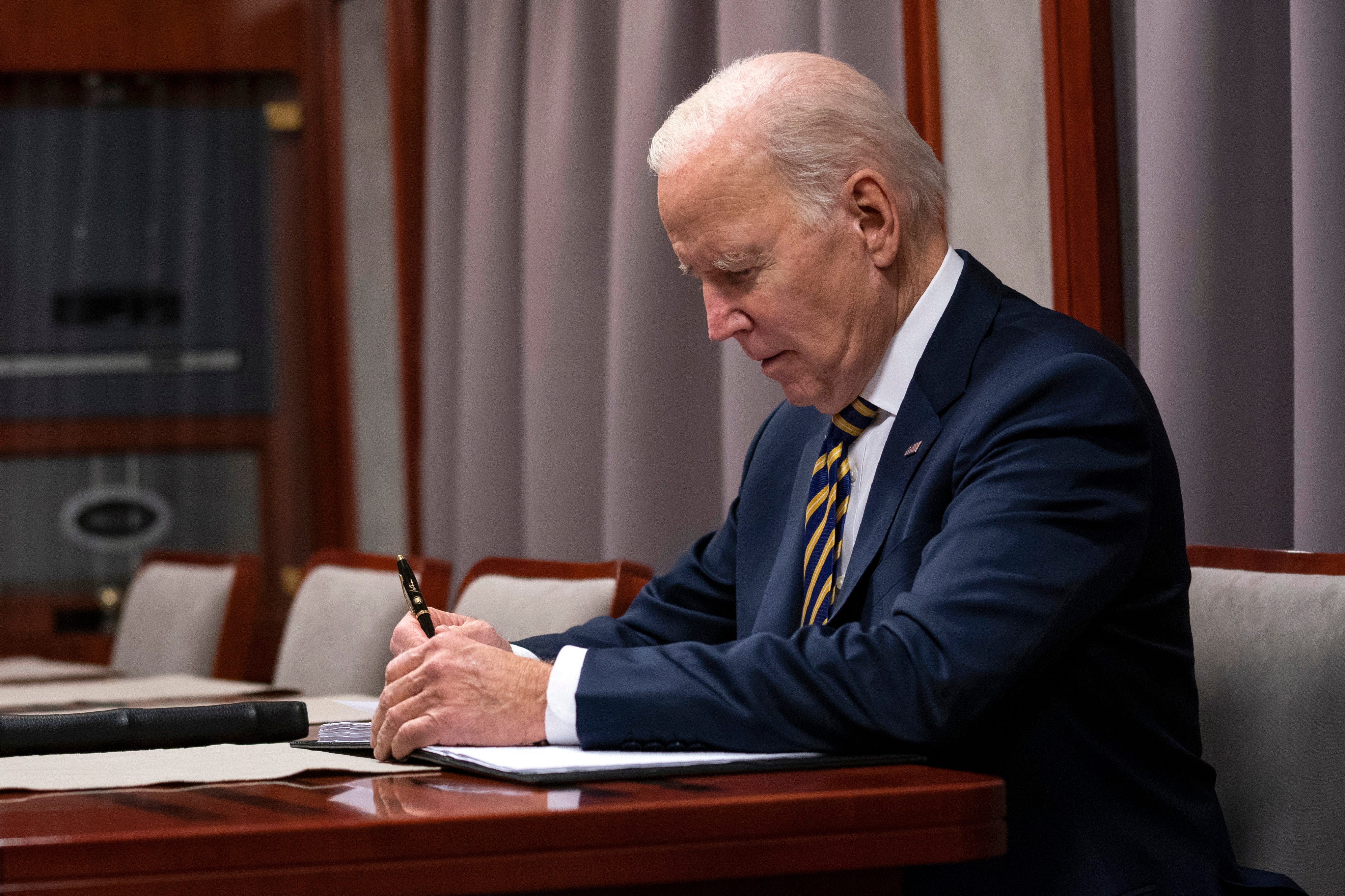 A former White House insider has admitted that officials ‘gaslit’ the public over concerns about Joe Biden’s age and cognitive function