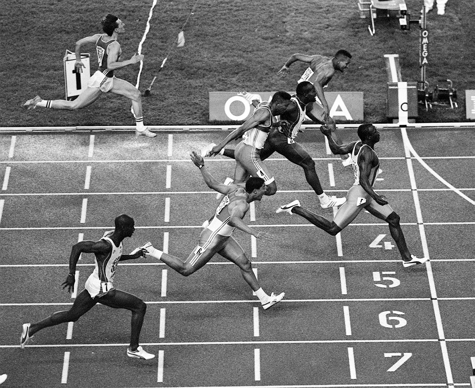 Linford Christie wins the 100m final in Barcelona, 1992