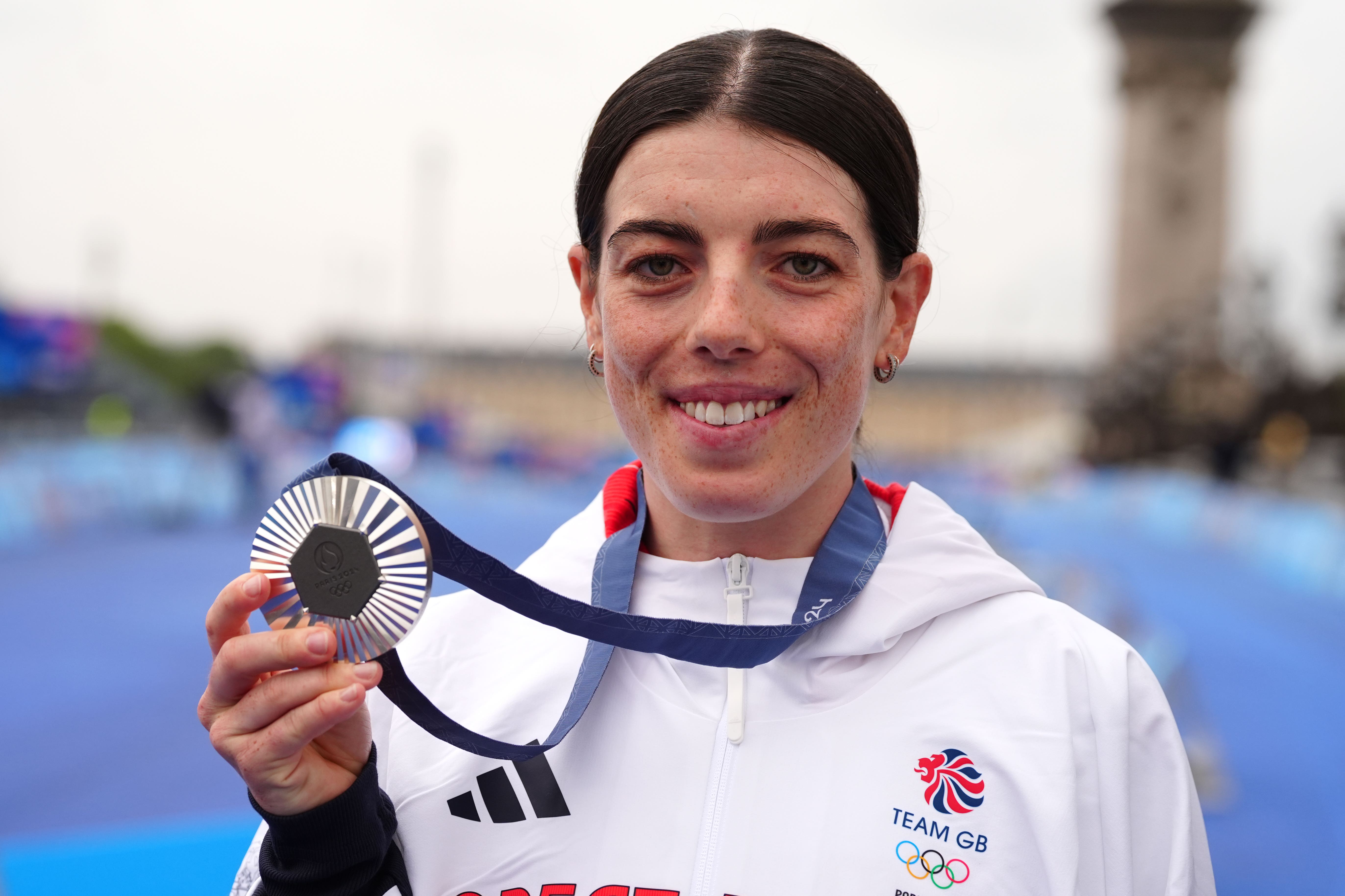 Great Britain’s Anna Henderson with her silver medal in the women’s time trial at the Paris Olympics (David Davies/PA).