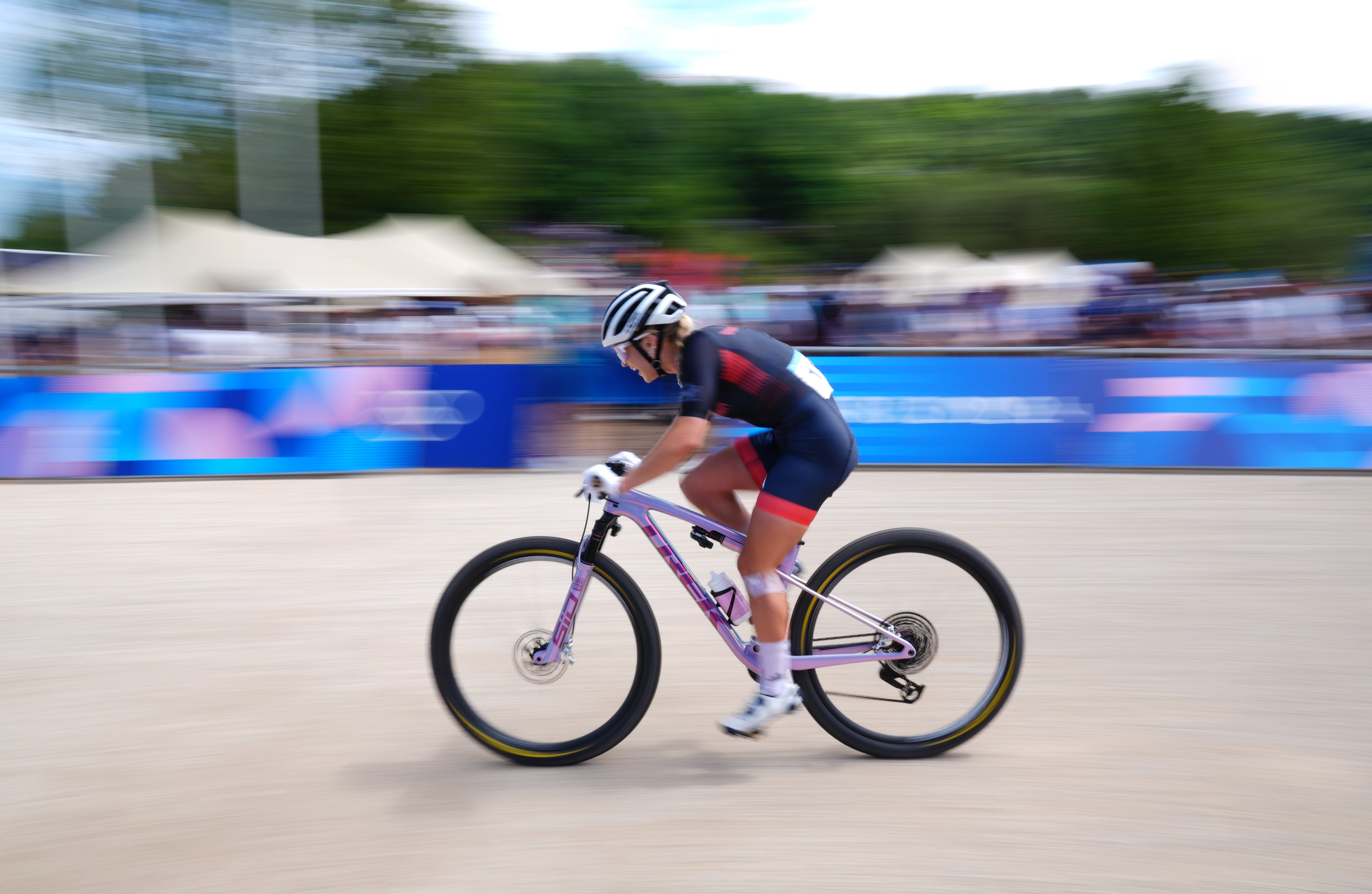 Evie Richards made up places towards the end of the race to finish 25 seconds off the podium places (John Walton/PA)