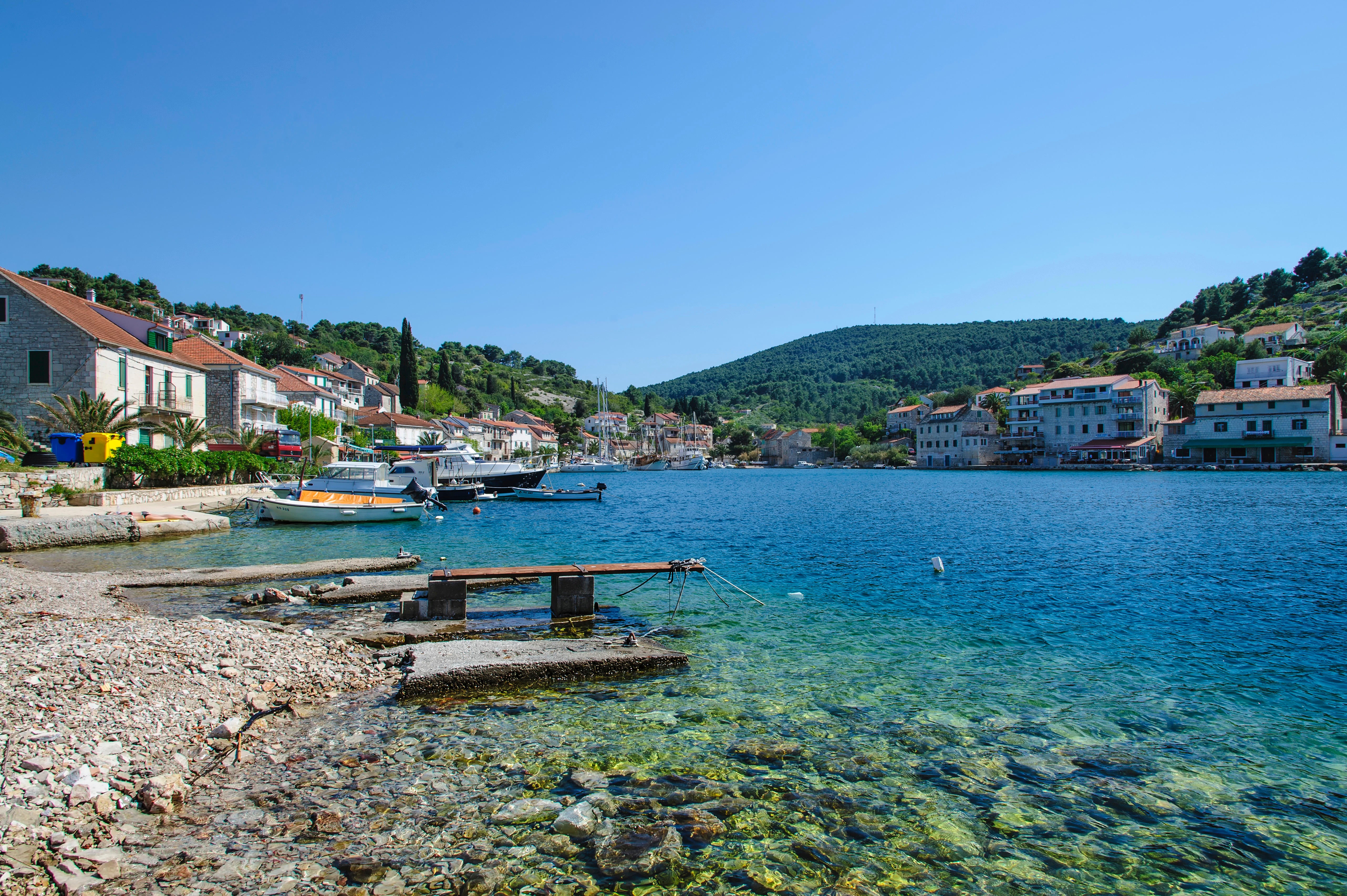 The bay and harbour of Stomorska