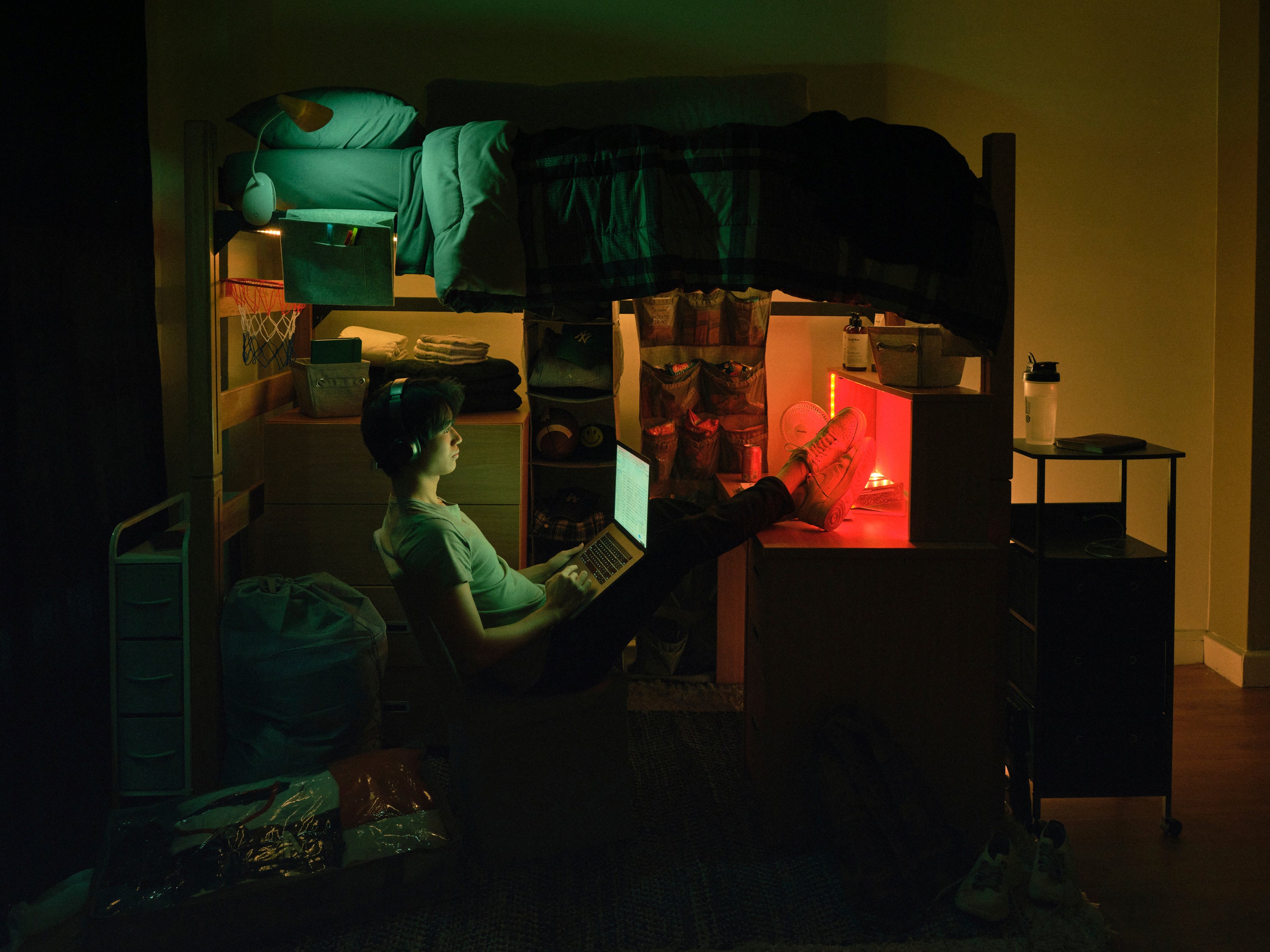 Back to School Homes Dorm Room