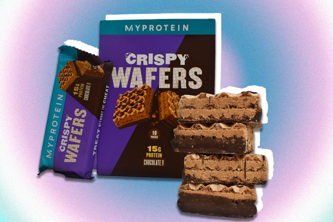 The crispy layers are filled with a smooth blend of whey isolates