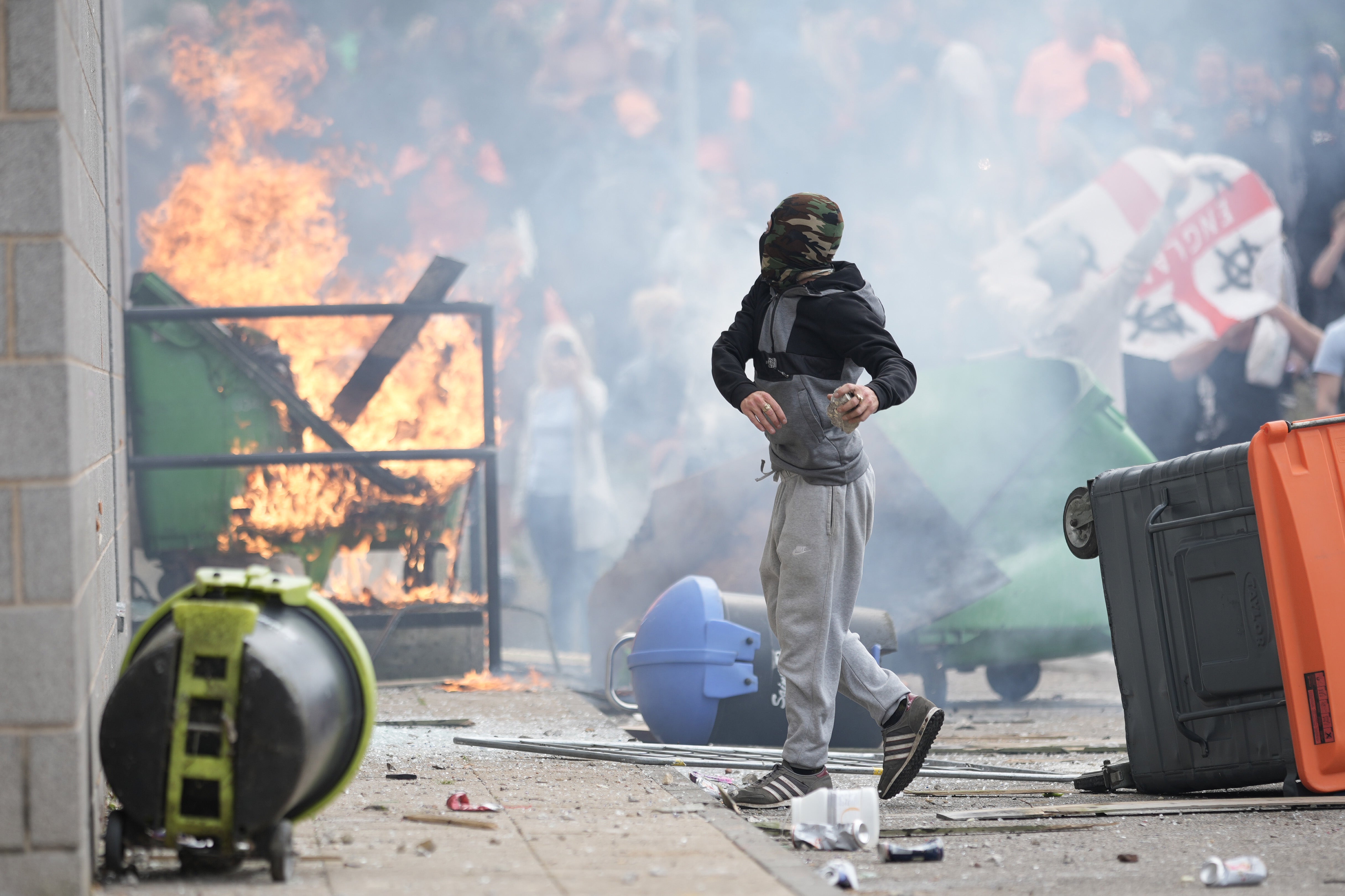 Anti-migration protesters riot outside the Holiday Inn Express in Manvers, Rotherham, on Sunday