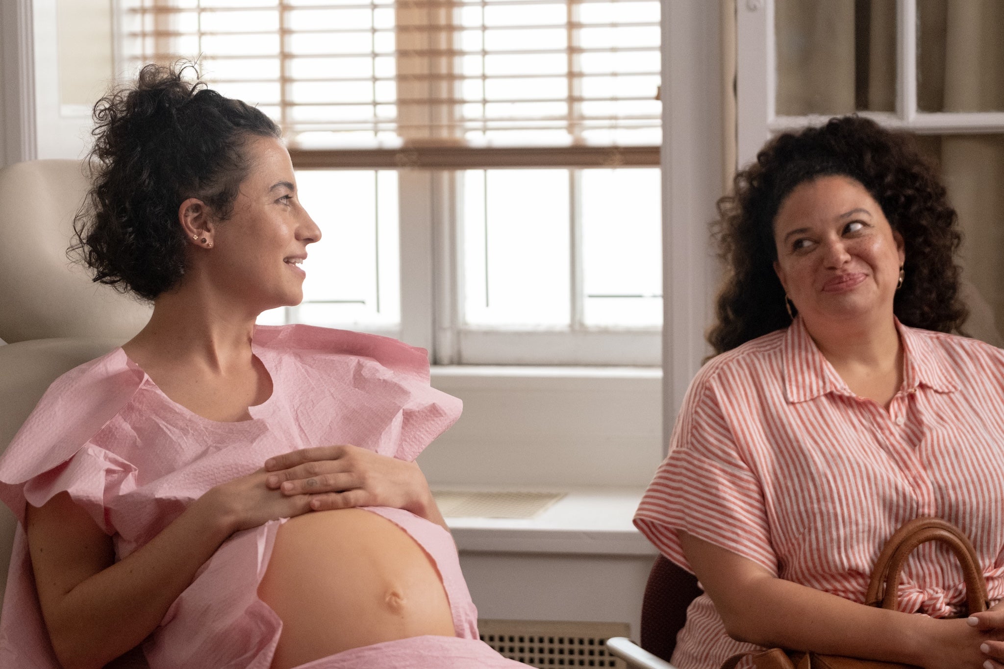 Ilana Glazer and Michelle Buteau as BFFs in crisis in ‘Babes’