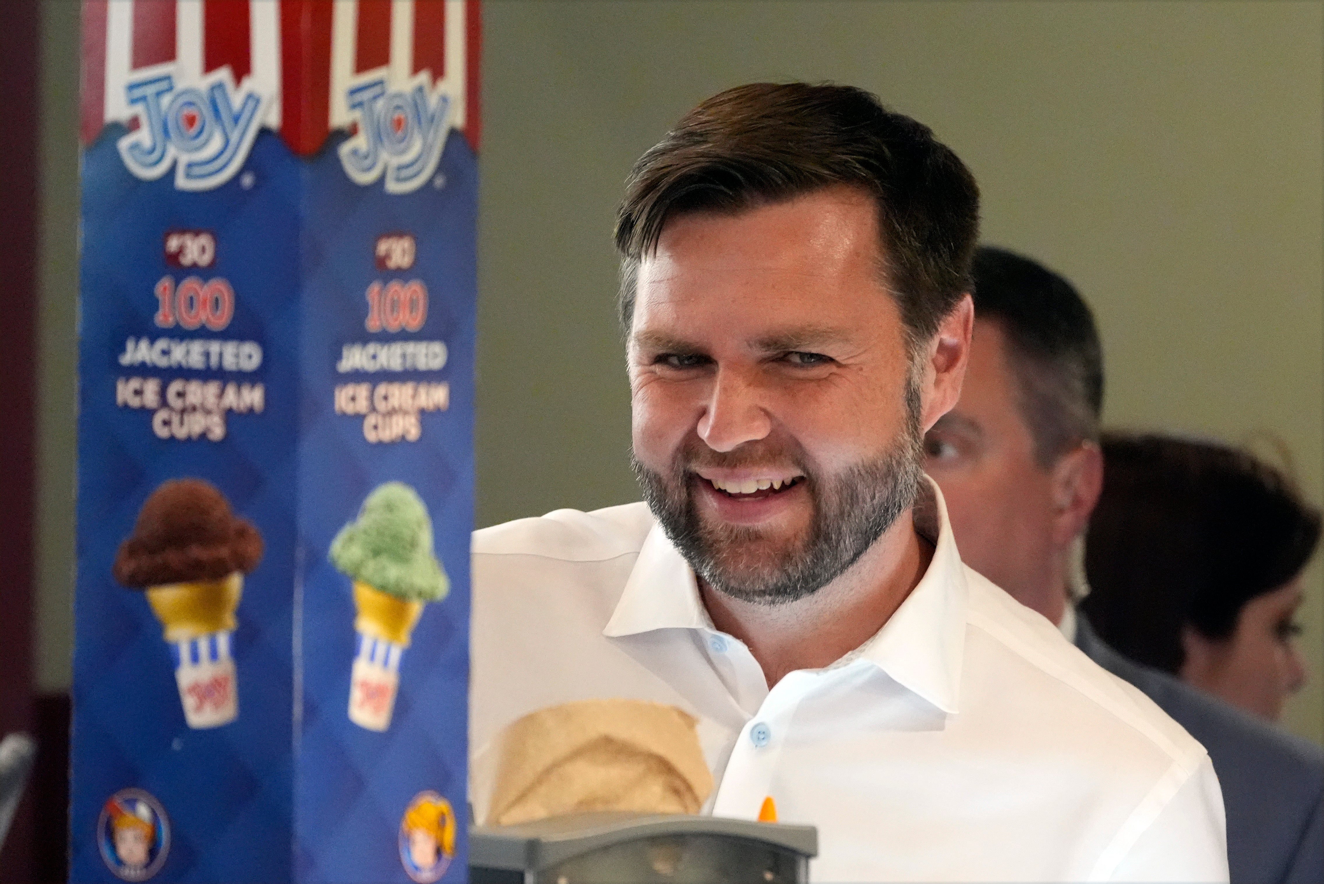 Republican vice presidential nominee, JD Vance, orders at Olson’s Ice Cream on August 7 in Eau Claire, Wisconsin. He has attributed his recent weight loss to diet and exercise