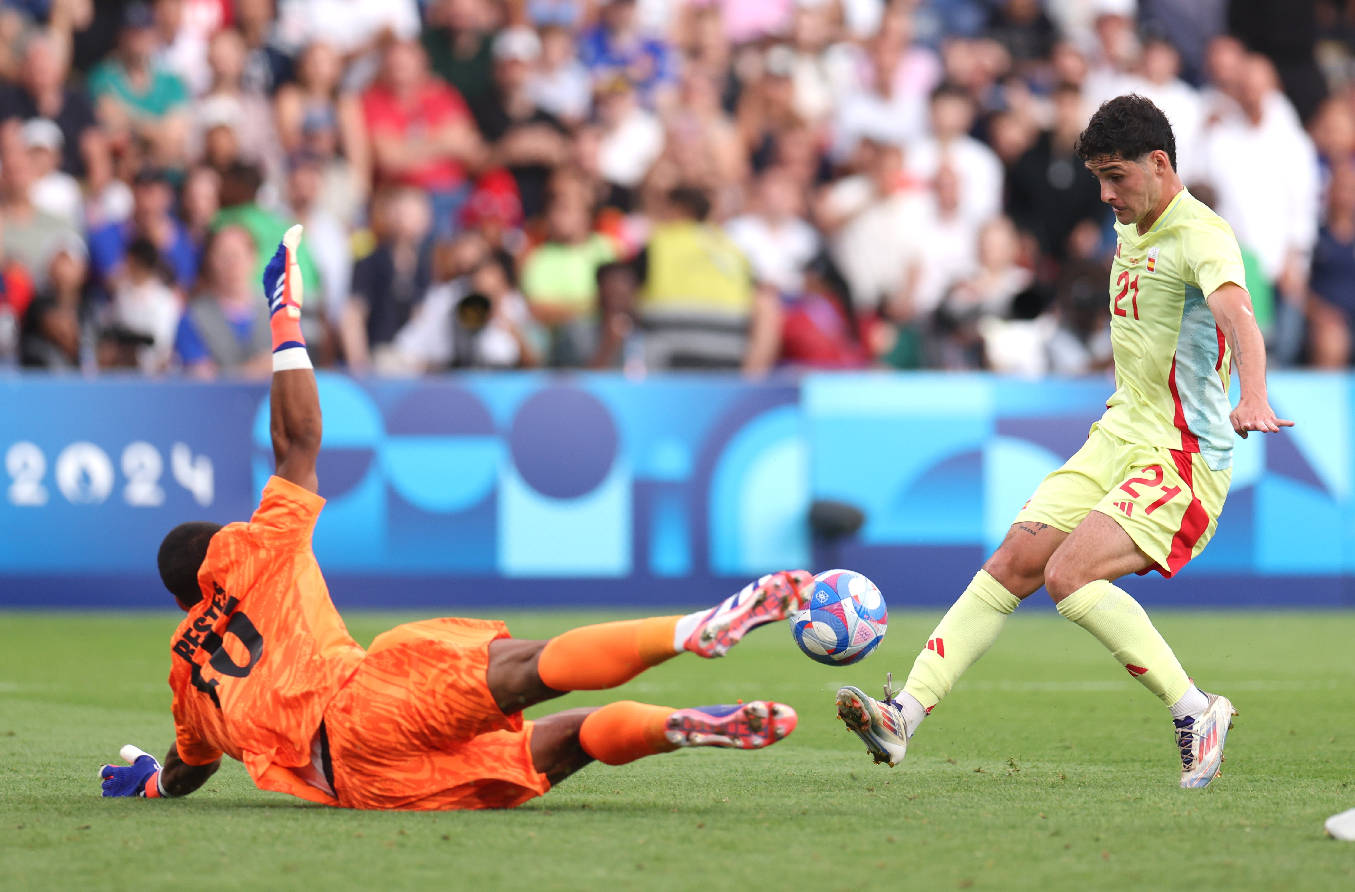 Sergio Camello scored the decisive goals for Spain in extra-time.