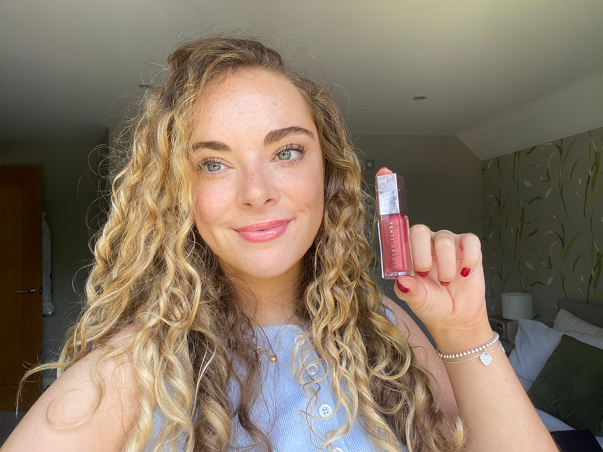 Fenty-beauty-best-lipgloss-review-indybest