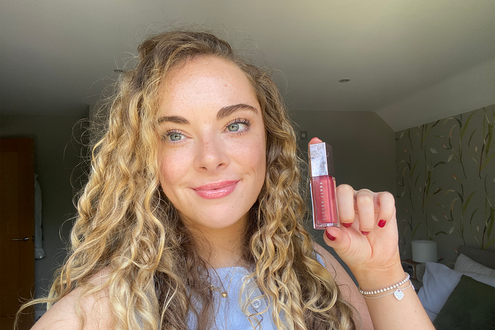 Fenty-beauty-best-lipgloss-review-indybest