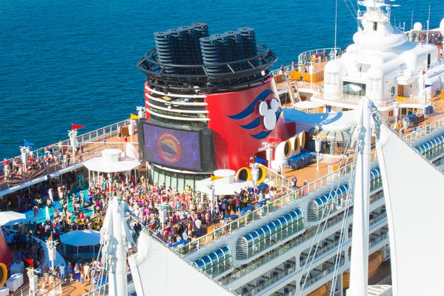 <p>Disney Cruise Line is offering a massive discount</p>