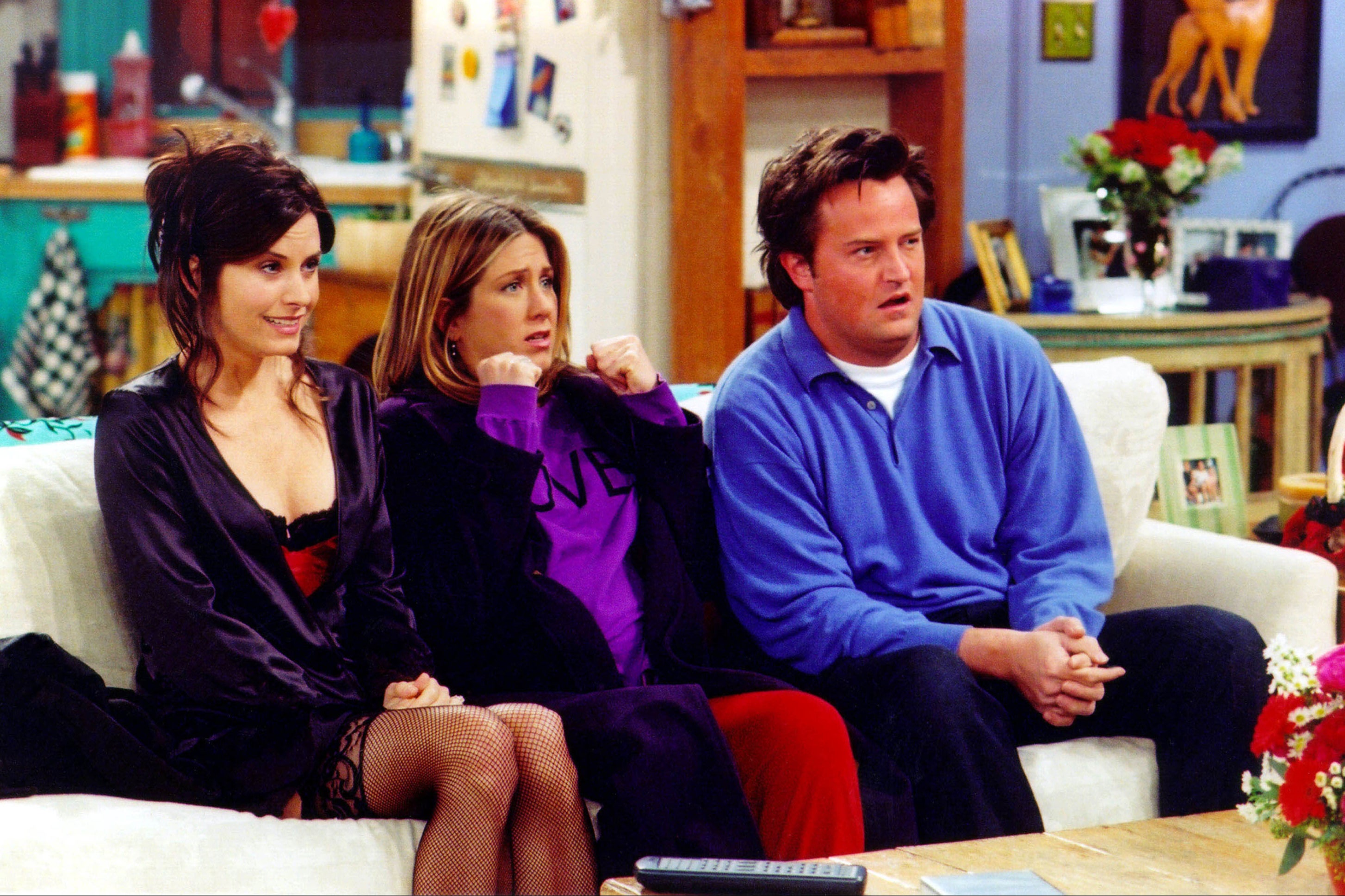 Courteney Cox, Jennifer Aniston and Matthew Perry in ‘Friends’