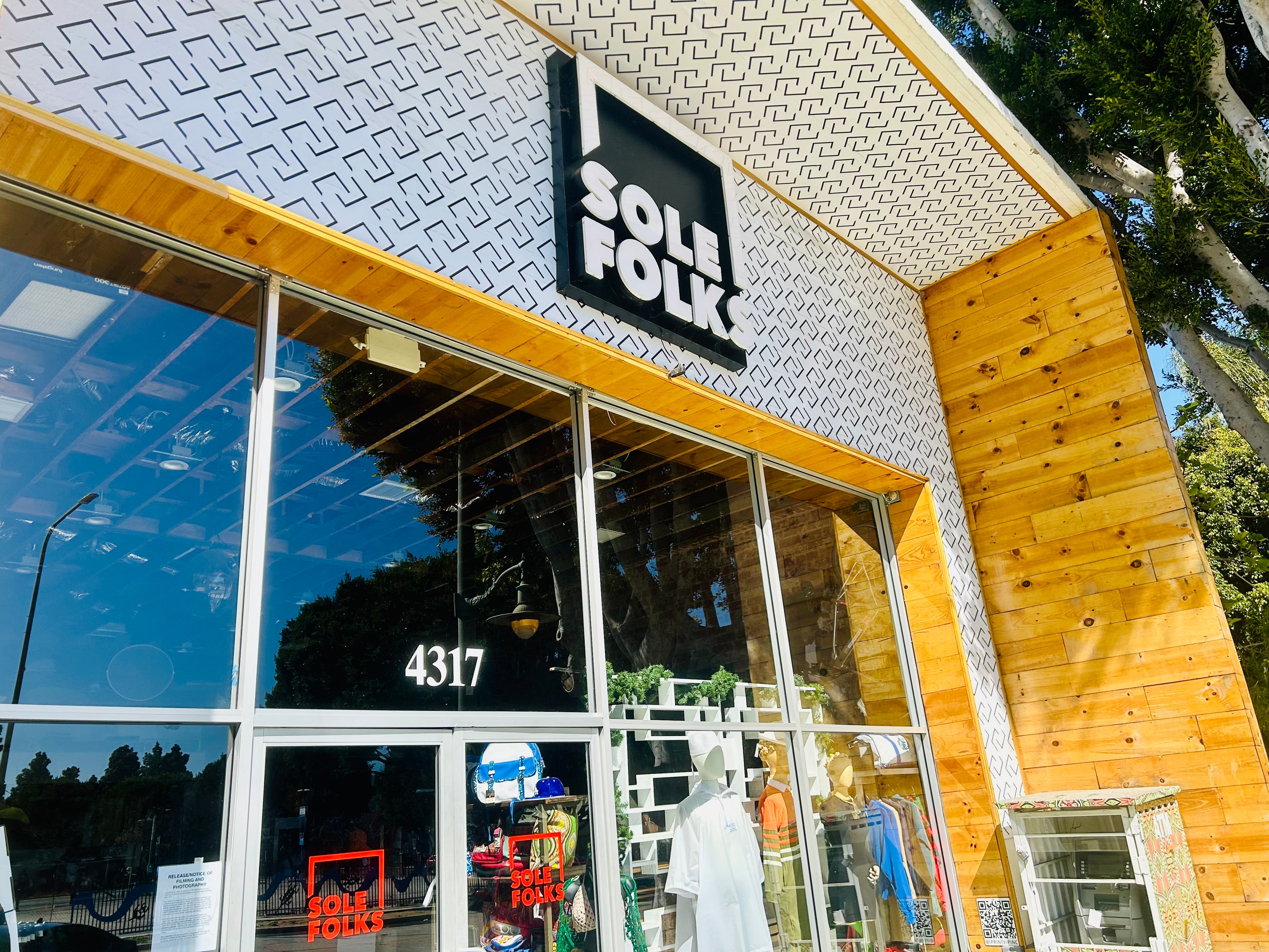 Sole Folks spotlights designers and also hosts rare sneaker drops