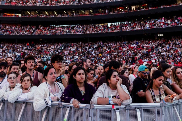 <p>A crowd at the Estadio da Luz in Lisbon during Taylor Swift’s Eras Tour show</p>