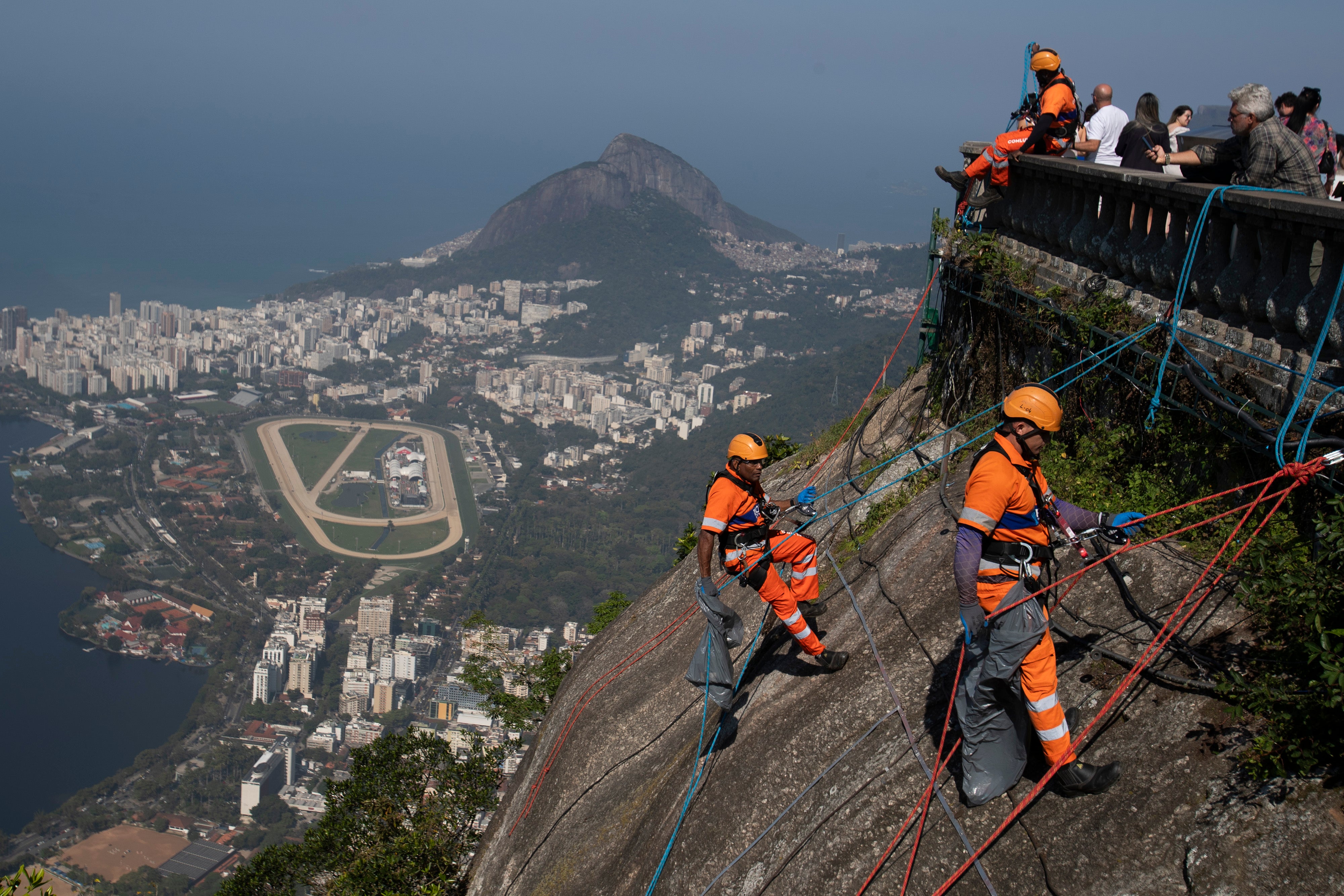 Brazil Trash Collector Climbers