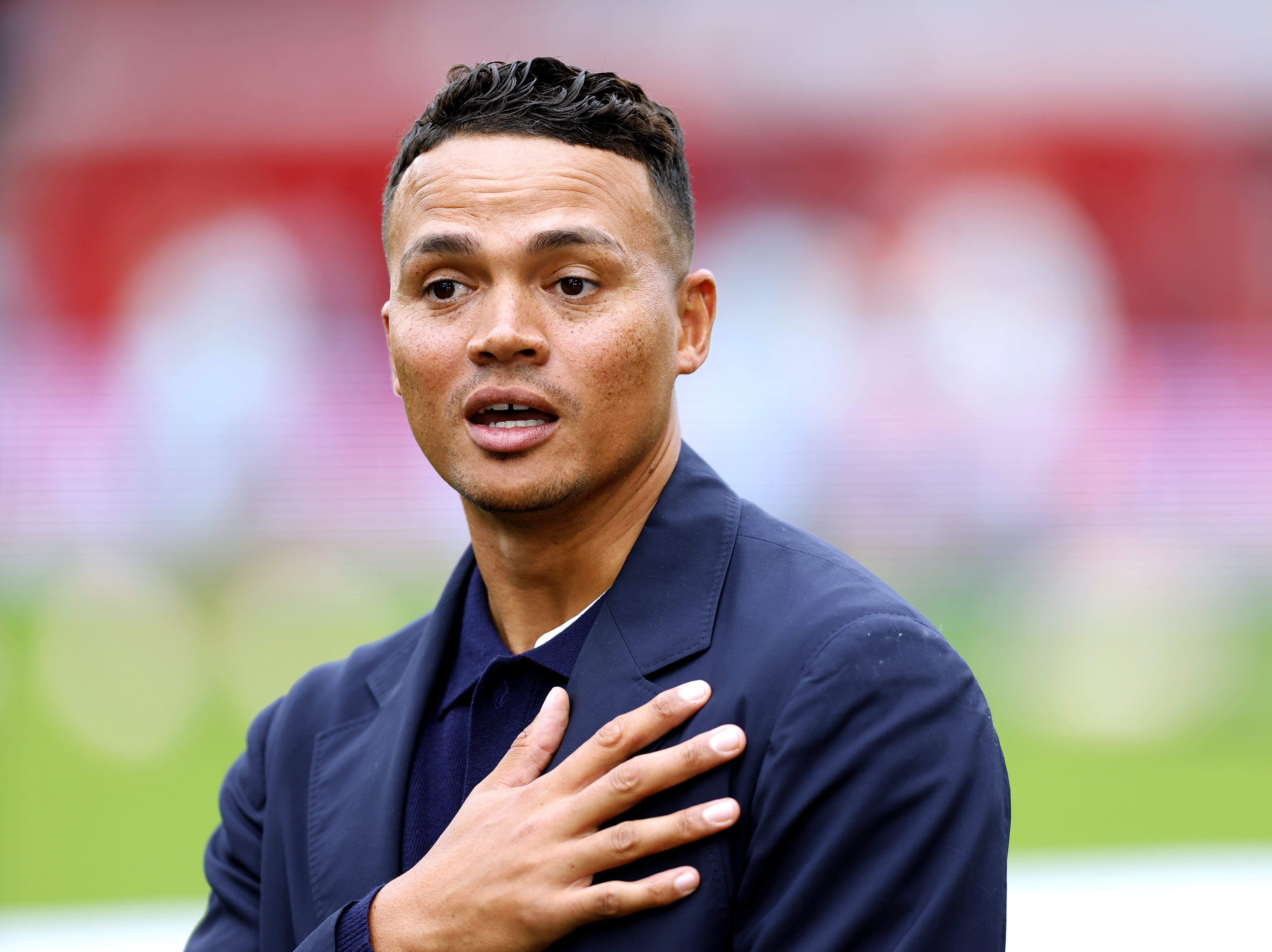 Jermaine Jenas has apologised for sending messages to two female colleagues but denies any criminality