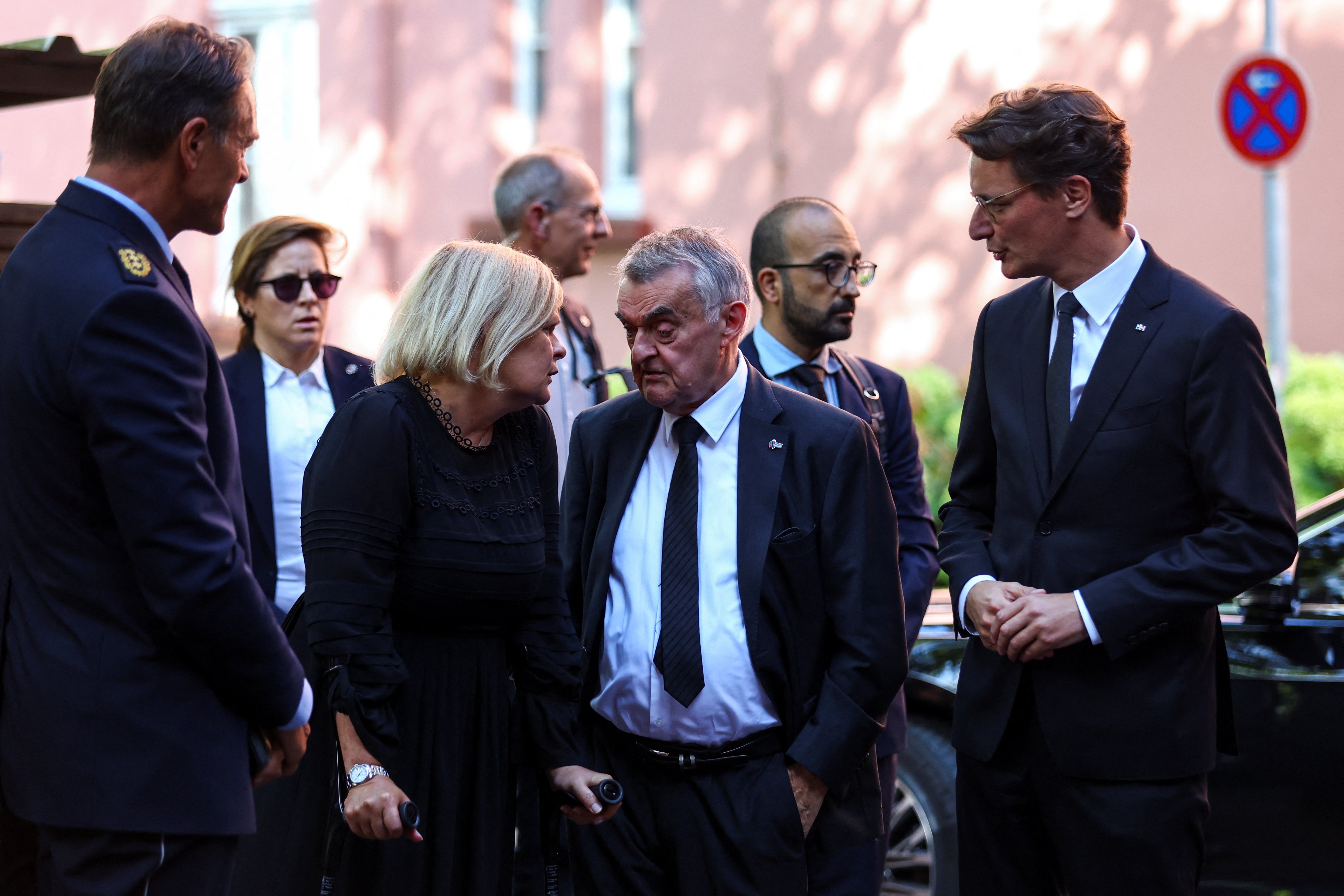 German Interior Minister Nancy Faeser met Herbert Reul (middle), the state’s interior minister, and Hendrik Wuest (right), the state premier