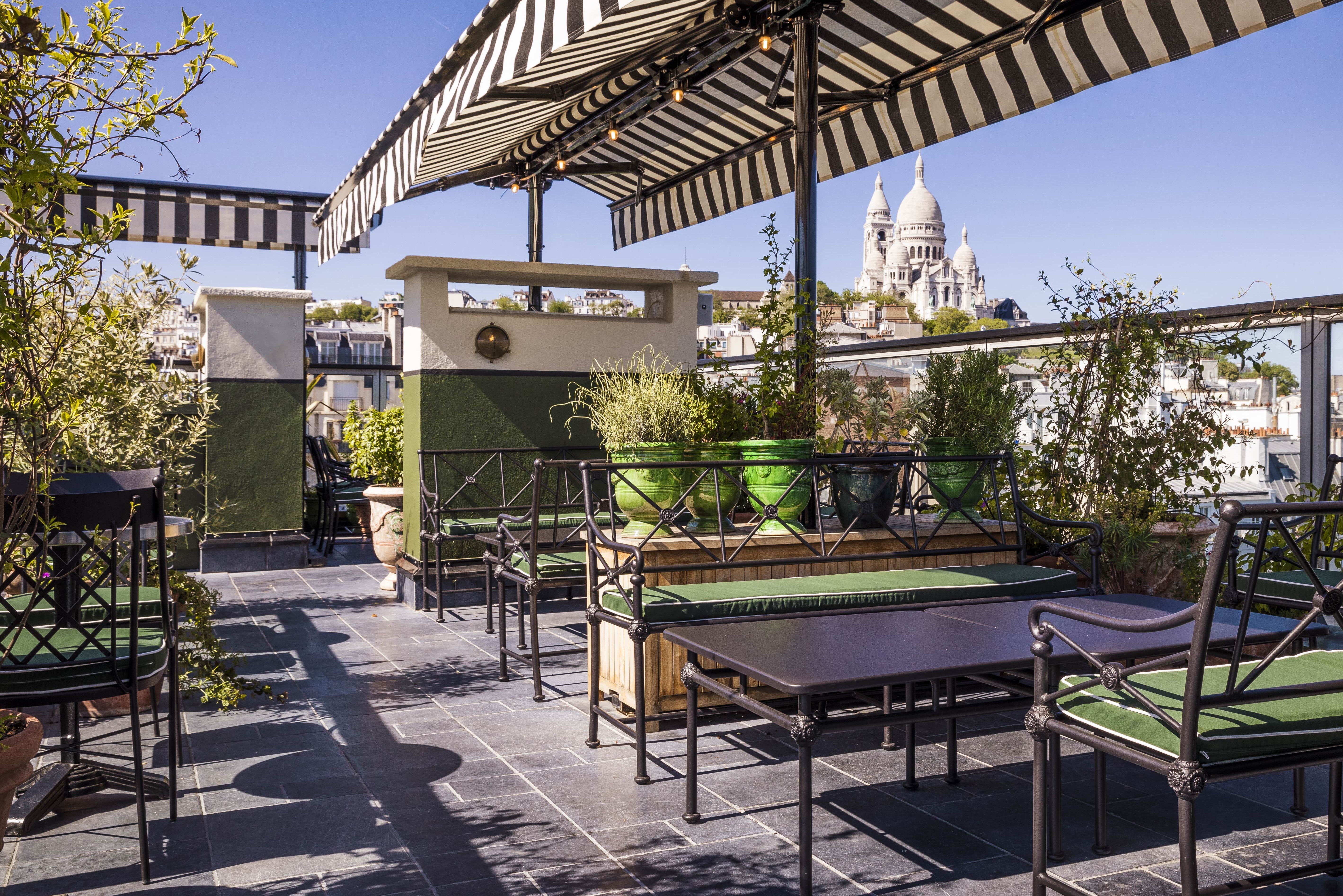 Hotel Rochechoart provides some of the best views over the Sacré-Cœur from their rooftop