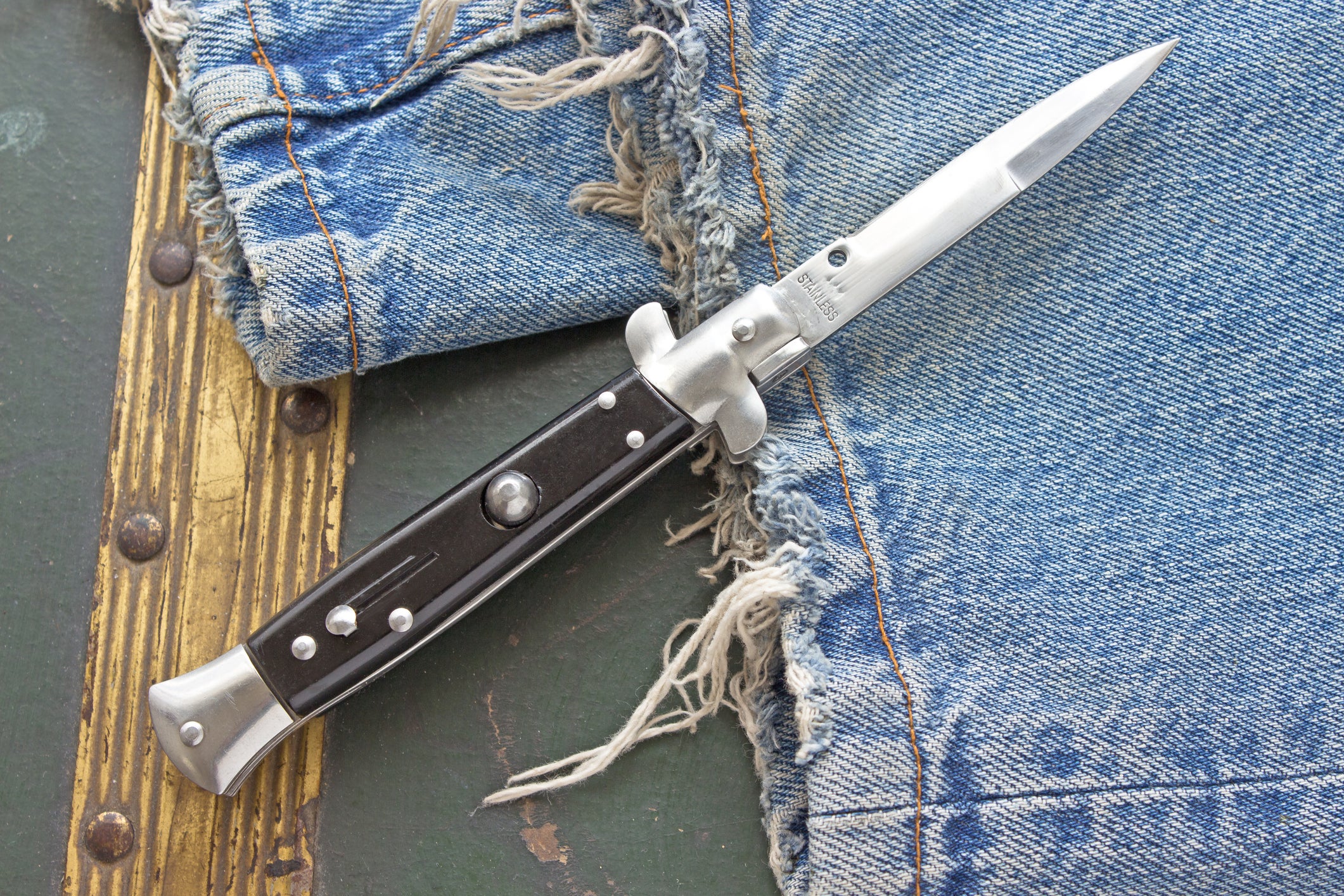 The Massachusetts Judicial Court struck down a decades-old law that prohibits the carrying of switchblades