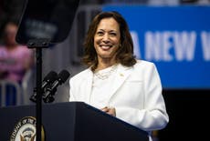 Watch: Harris campaigns in Detroit ahead of Labor Day appearance with Biden