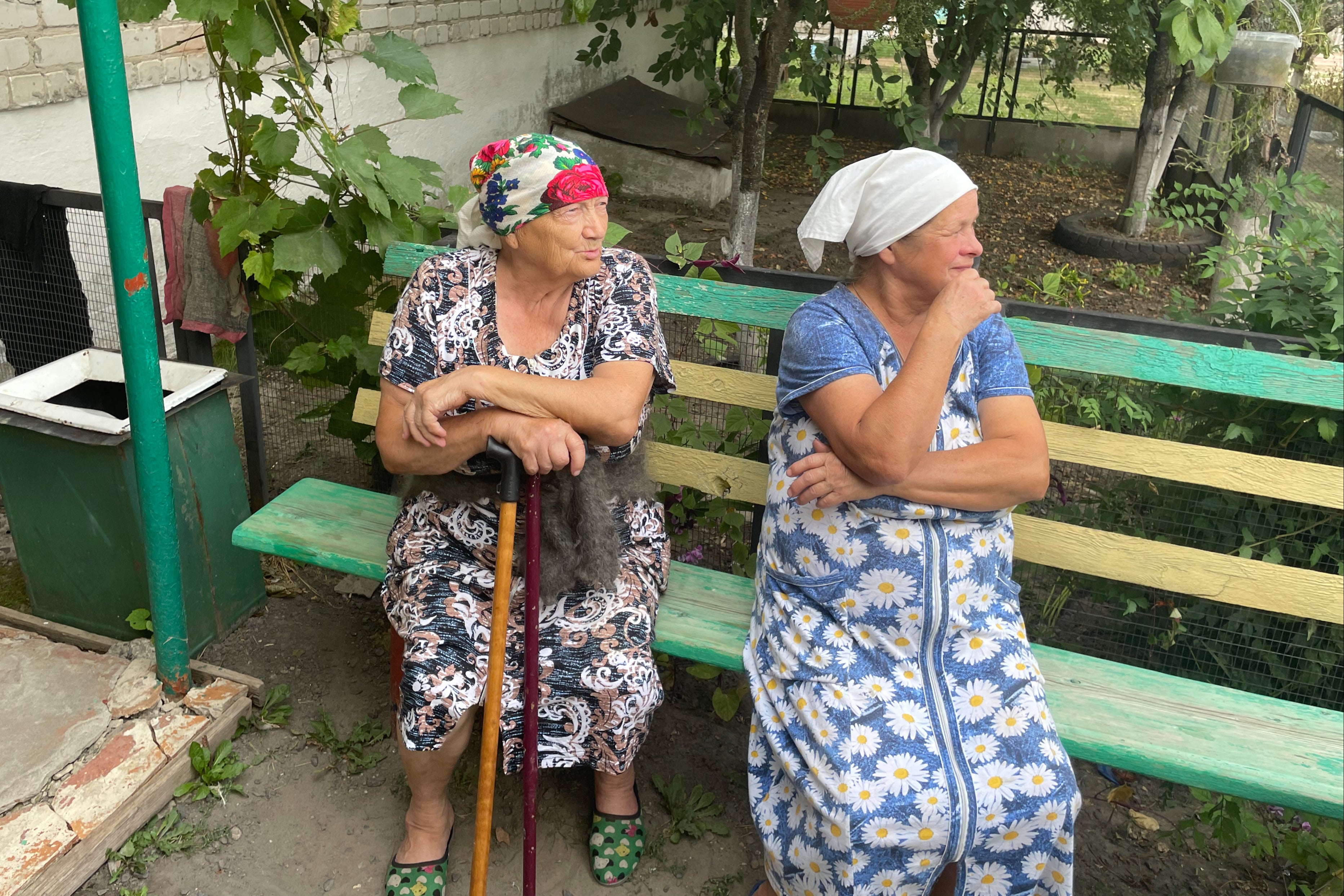 Olga (left), an 80-year-old resident of Sudzha, said she had little knowledge about the Russian invasion of Ukraine