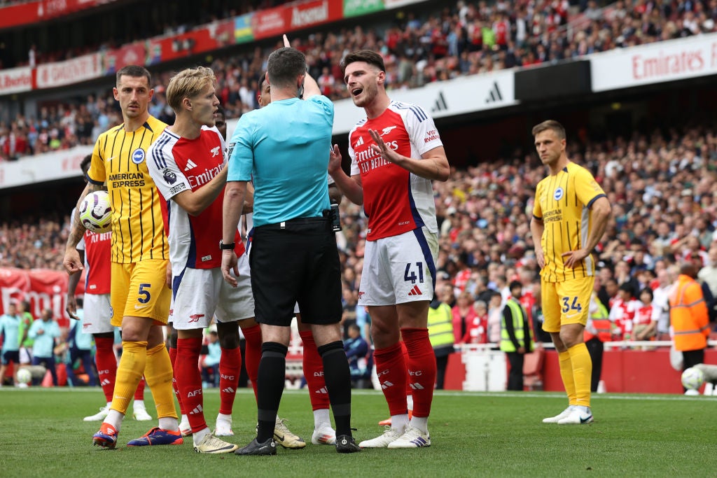 Arsenal’s Declan Rice is sent off