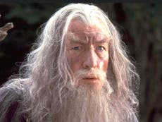 Ian McKellen issues demand to Lord of the Rings writers over Gandalf return