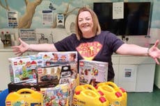 Bereaved mother puts smiles on cancer patients’ faces with Lego sets