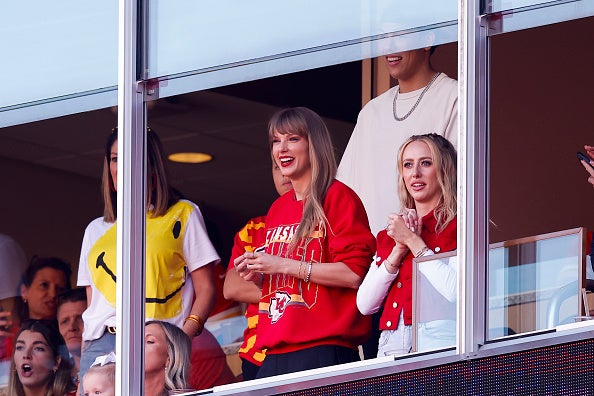 Taylor Swift will be attending the Kansas City Chiefs game to support Travis Kelce