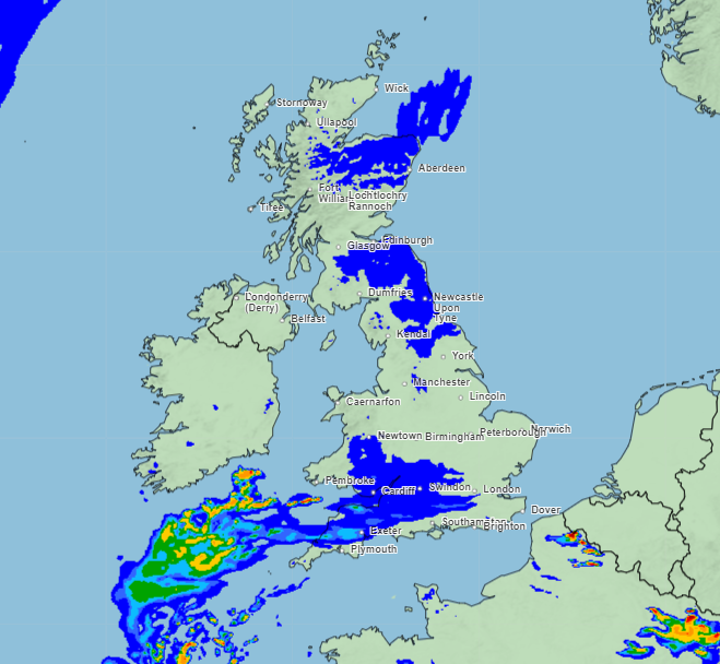 By 10pm, the large patch of heavy rain will have mostly left the UK into the Atlantic ocean