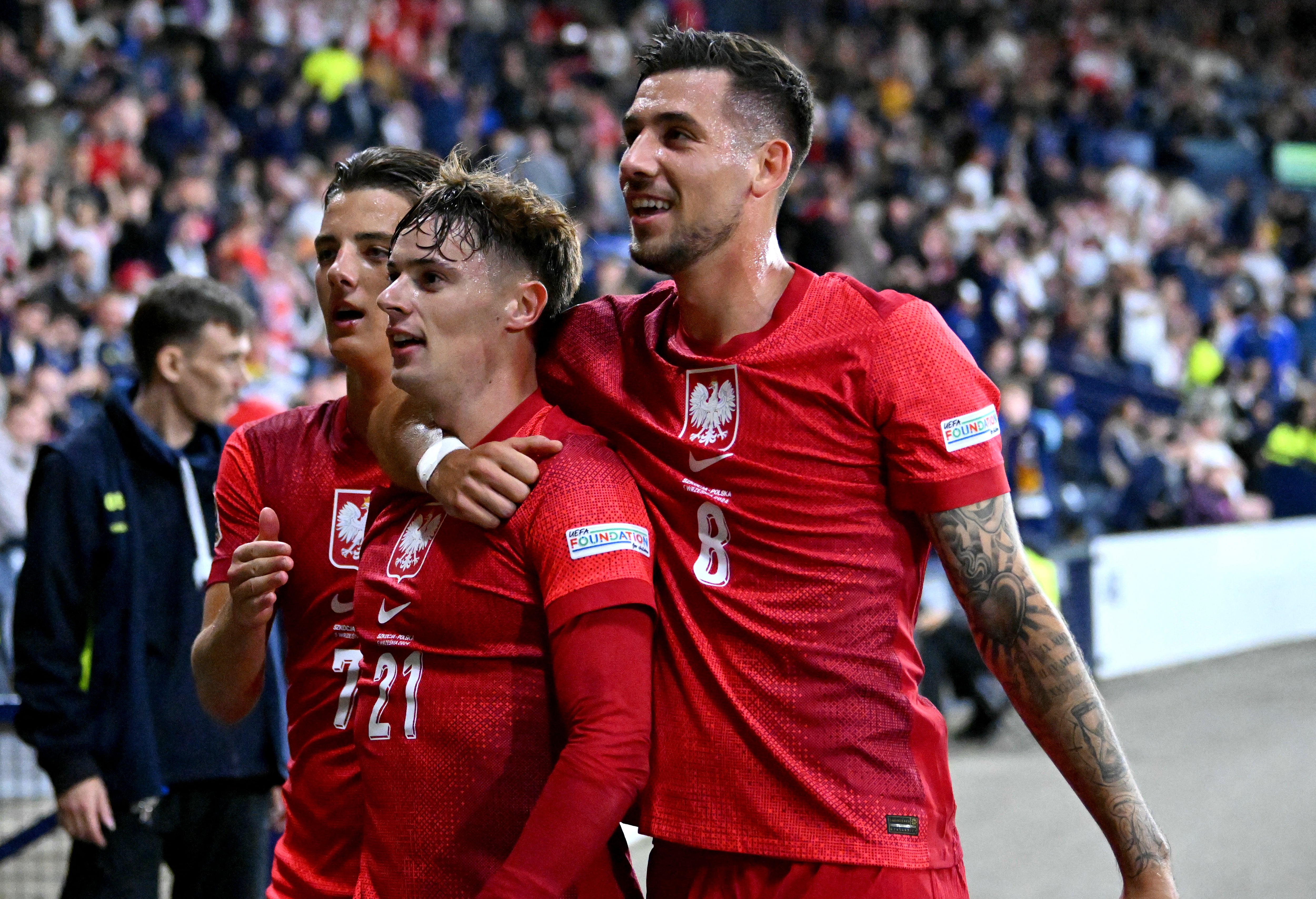 Poland defeated Scotland 3-2 at Hampden Park with a bit of late drama.