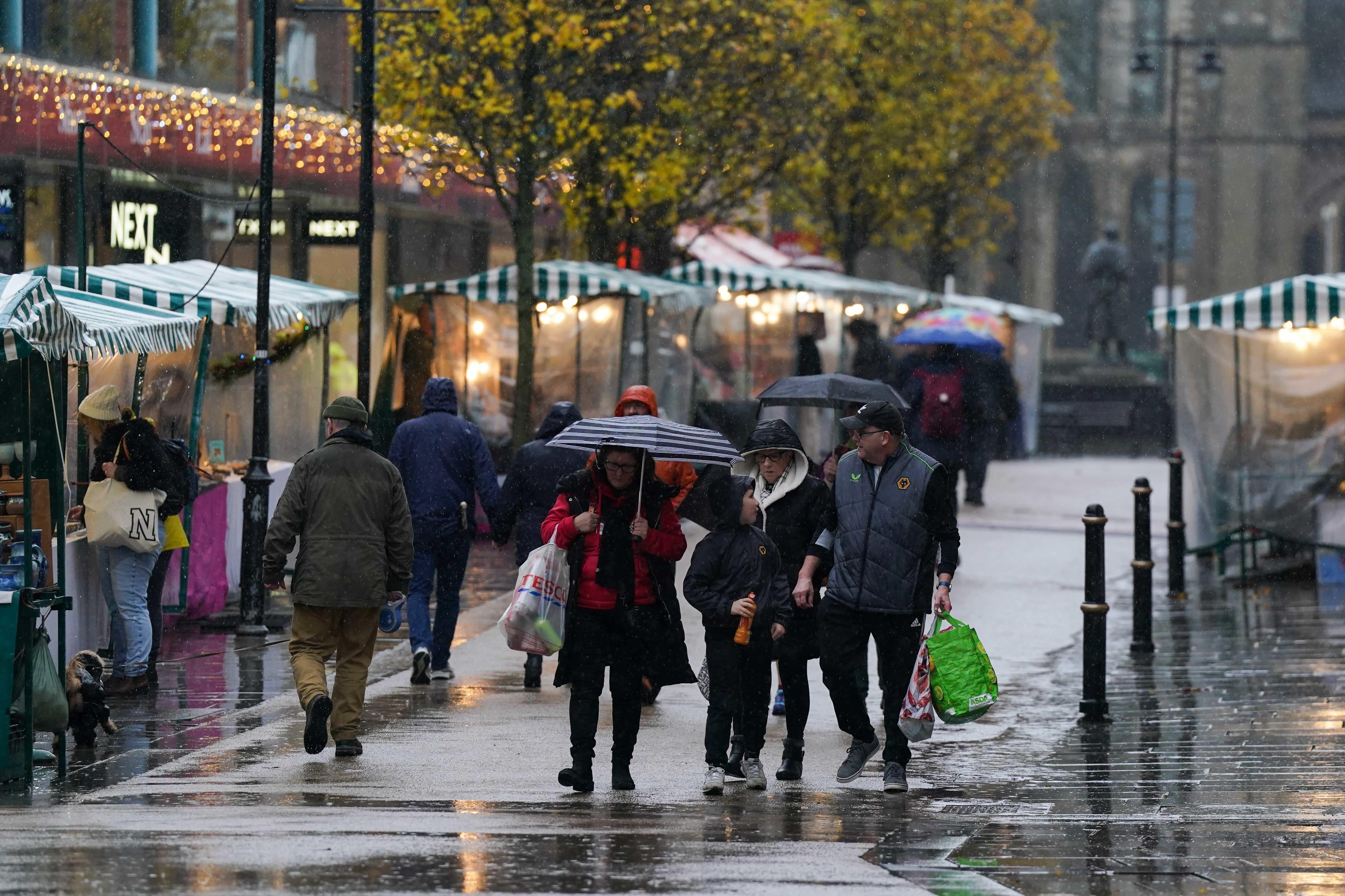 “Areas of heavy, possibly thundery rain may cause flooding and disruption in parts of England and Wales on Saturday night and Sunday”