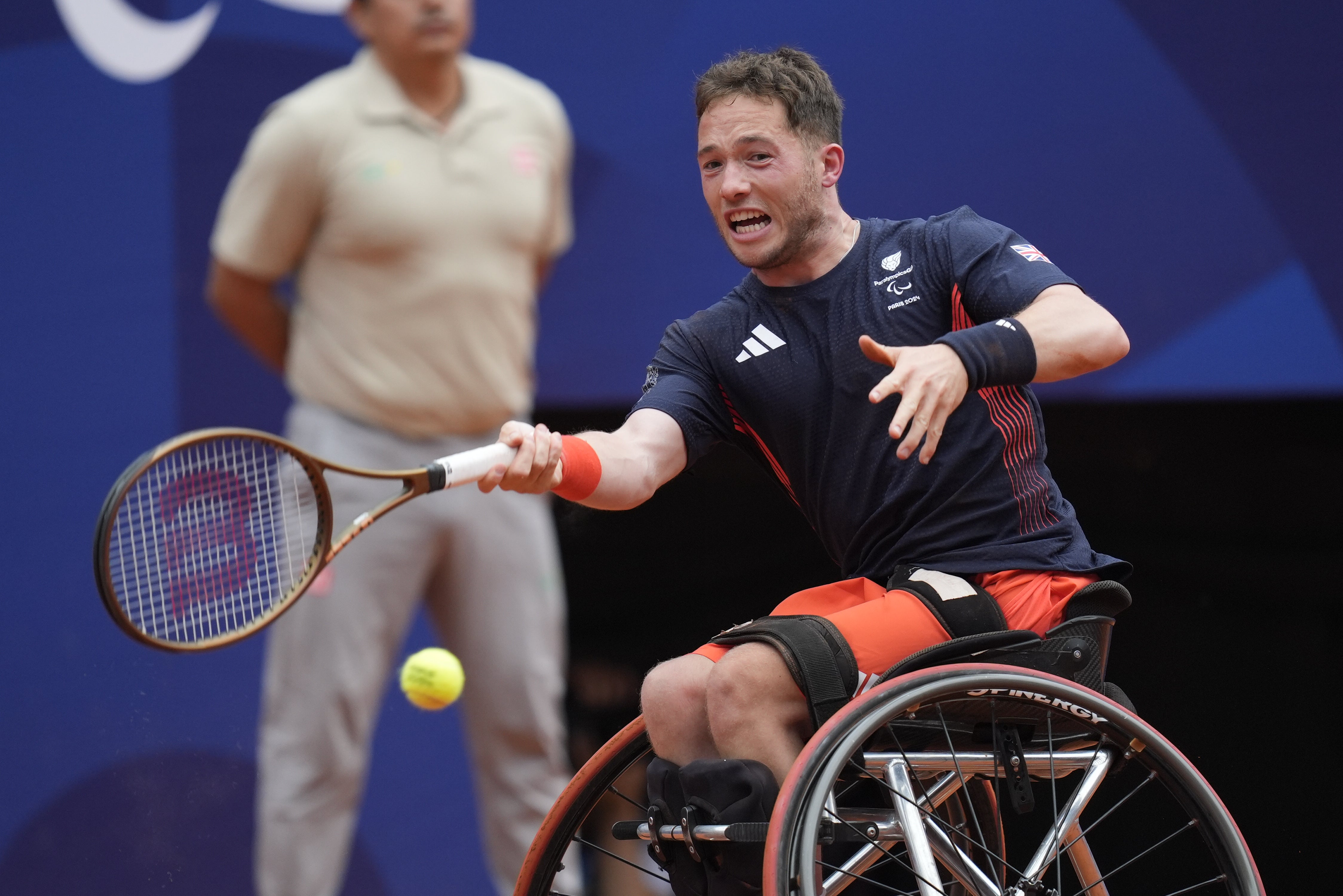 Hewett came from a set down to earn a match point but his opponent pipped him to the gold medal.