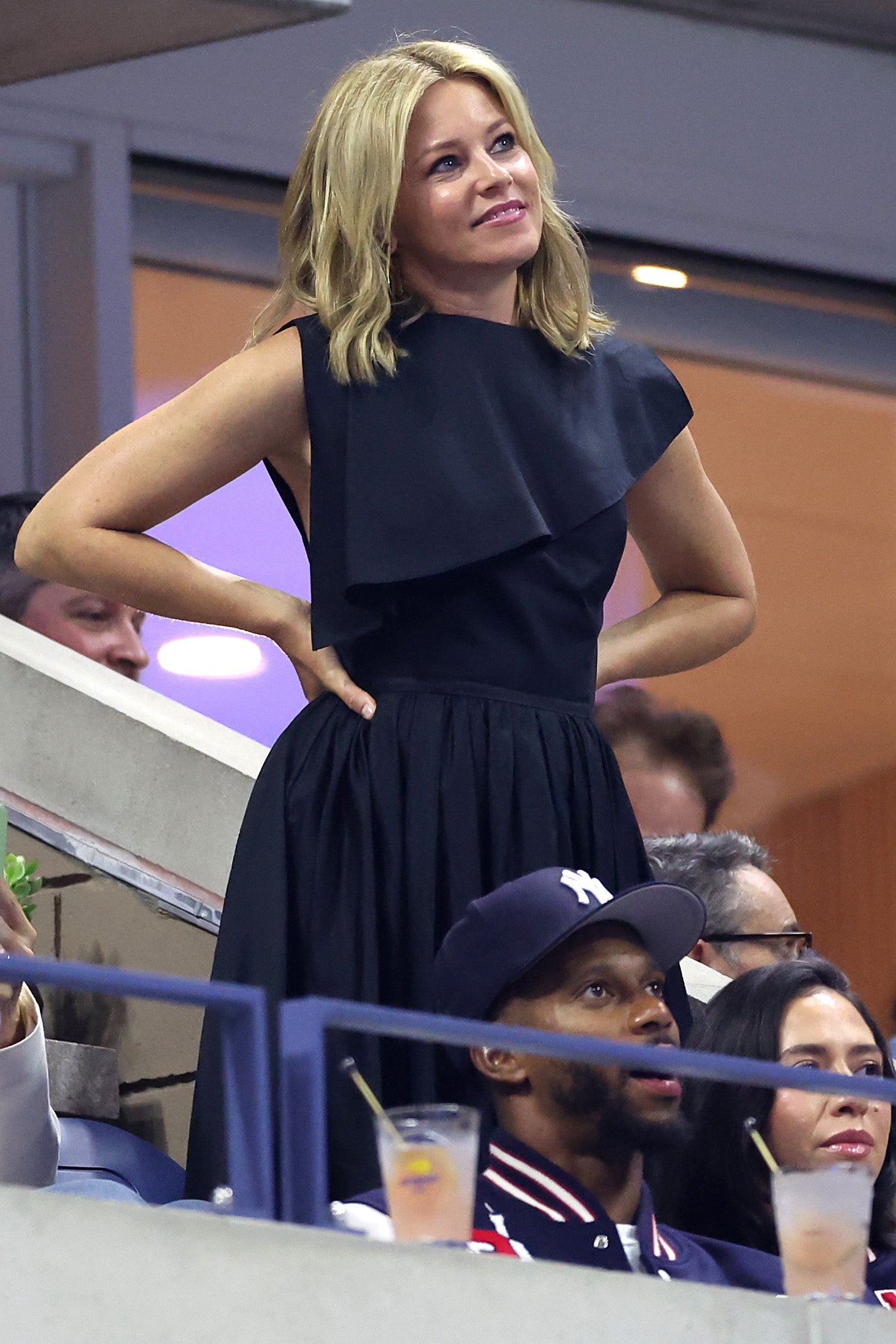 Elizabeth Banks at US Open on September 5